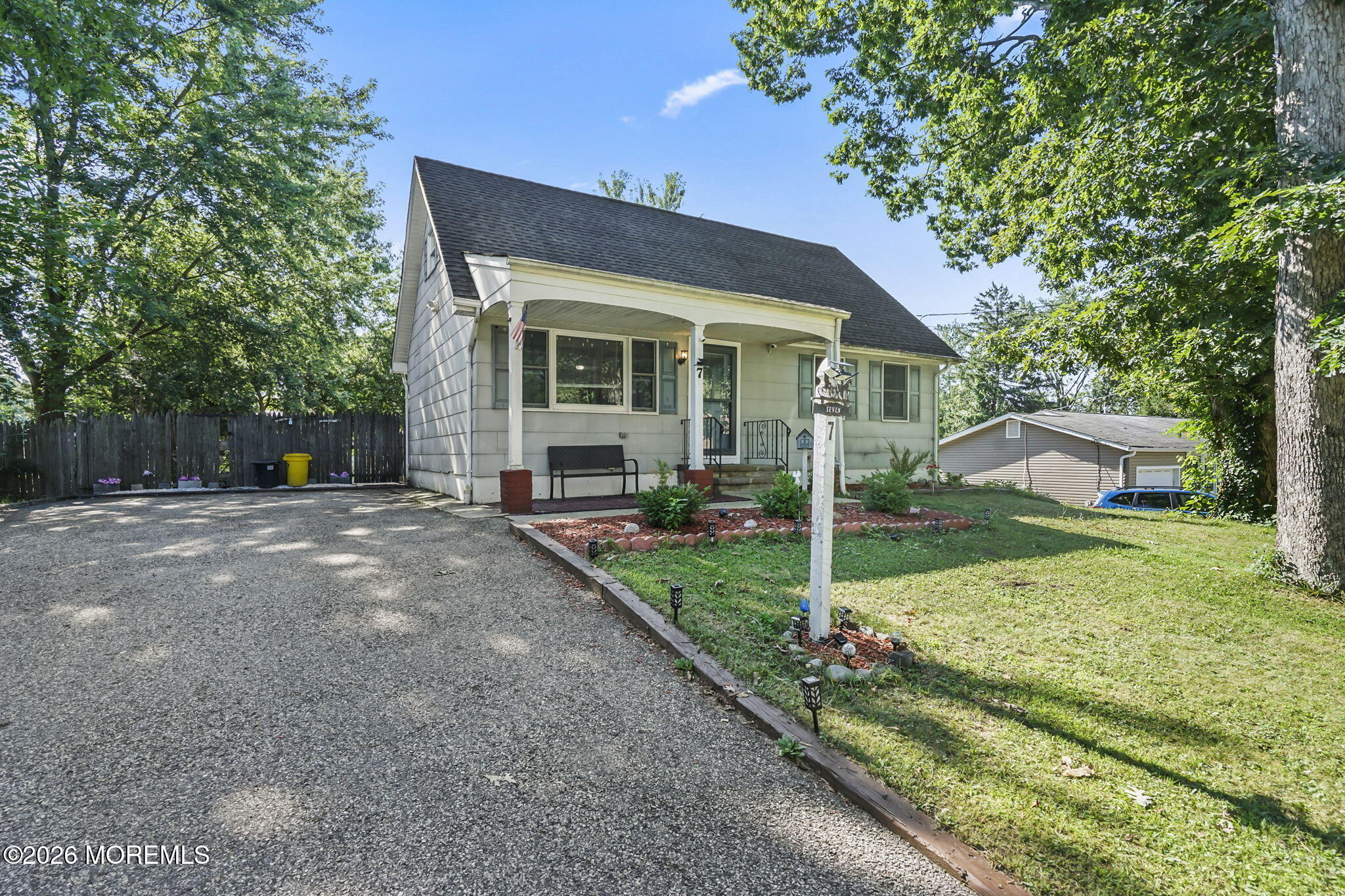 7 Princeton Dr, Jackson, NJ 08527 photo
