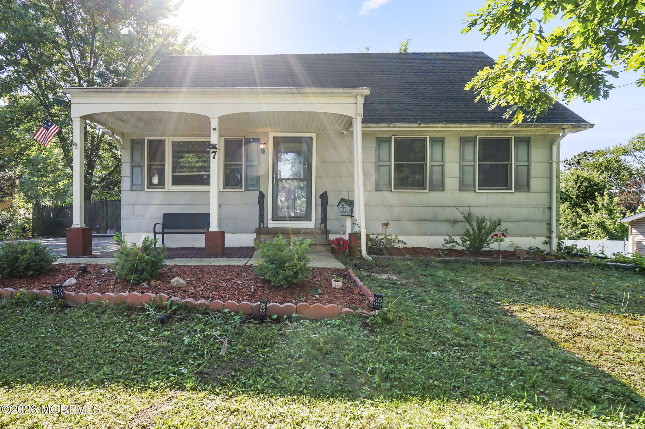 7 Princeton Dr, Jackson, NJ 08527