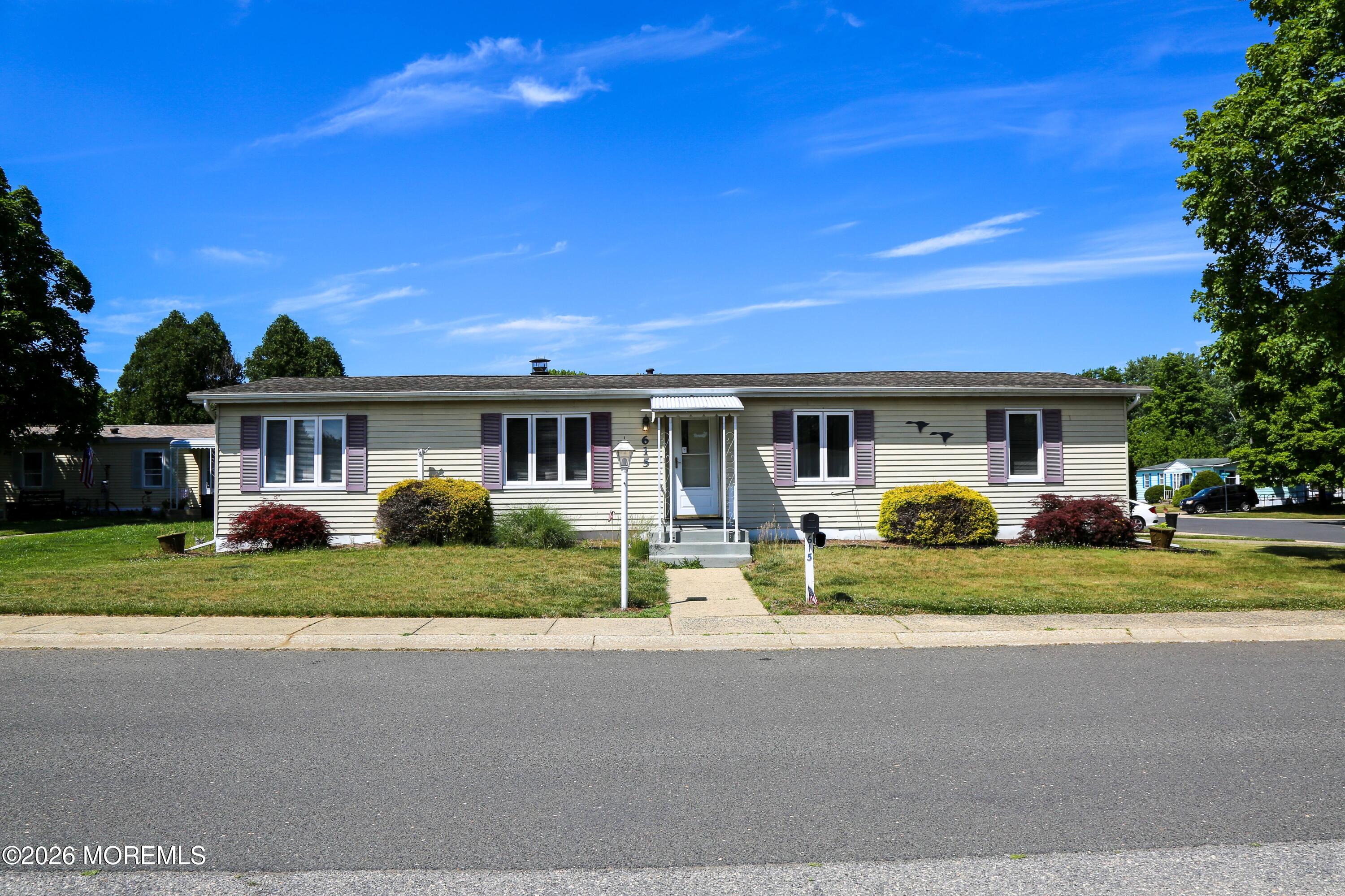 615 Jerome Pl, Freehold, NJ 07728 photo