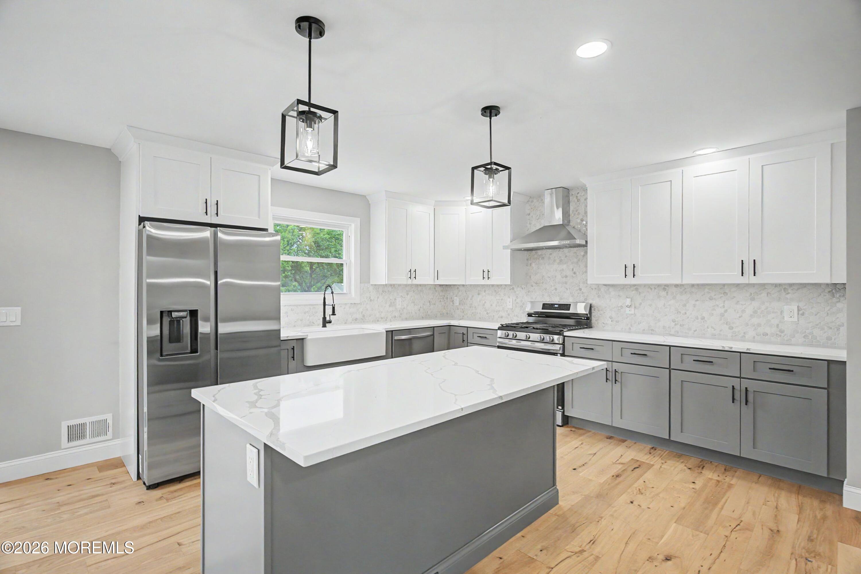9 Campbell Dr, Eatontown, NJ 07724 photo