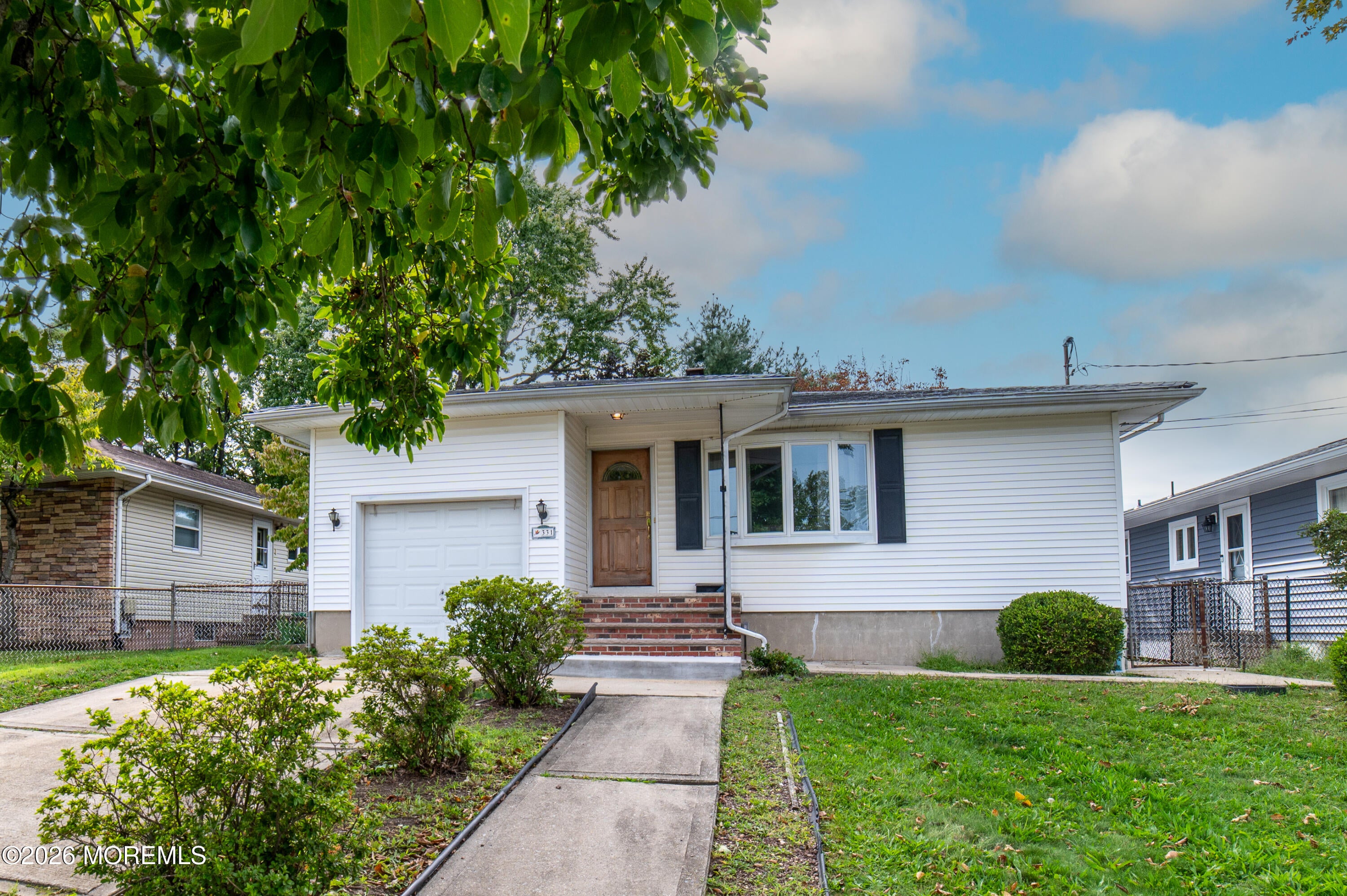 331 Sherwood Dr, Cliffwood Beach, NJ 07735