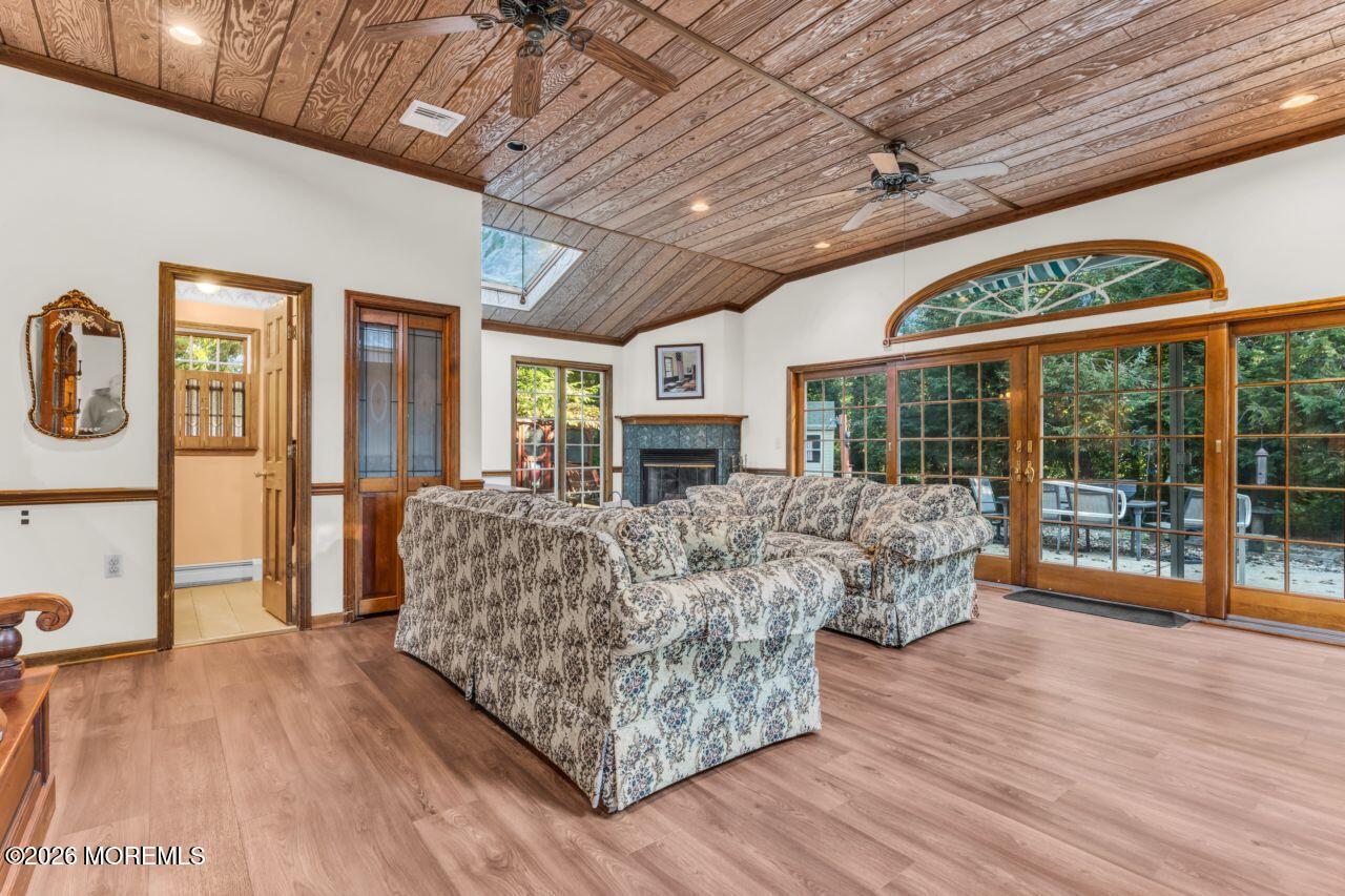 484 Apple Valley Dr, Belford, NJ 07718 photo