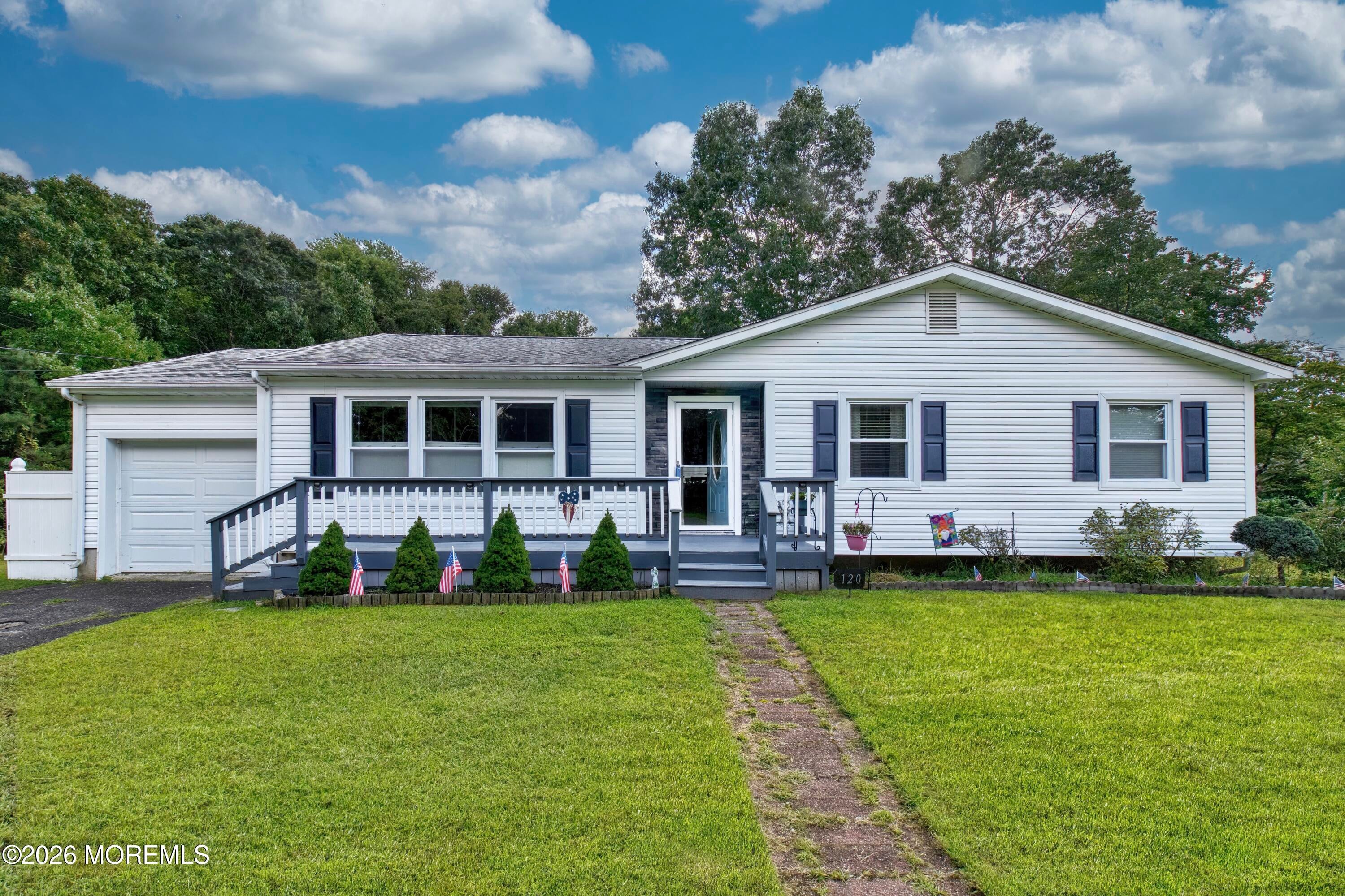 120 Algonquin Trl, Brick, NJ 08724