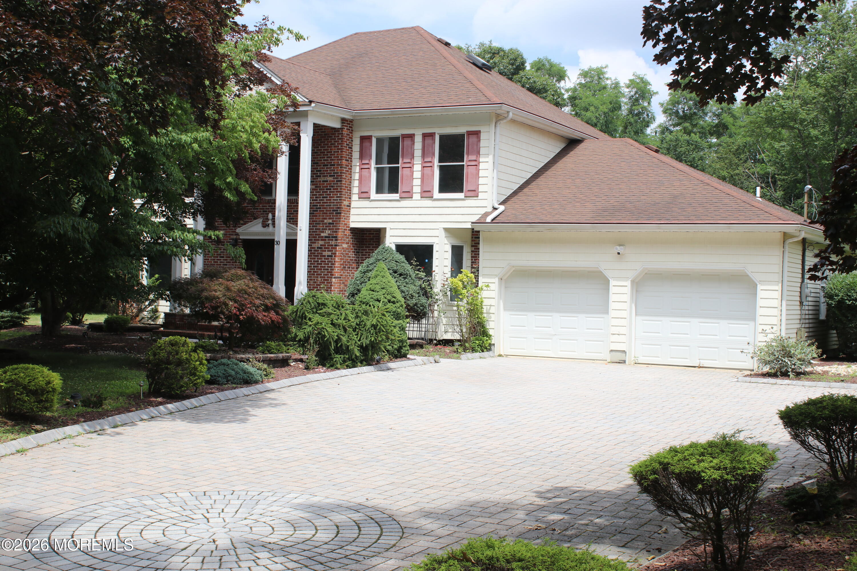 30 Mill Rd, Manalapan, NJ 07726