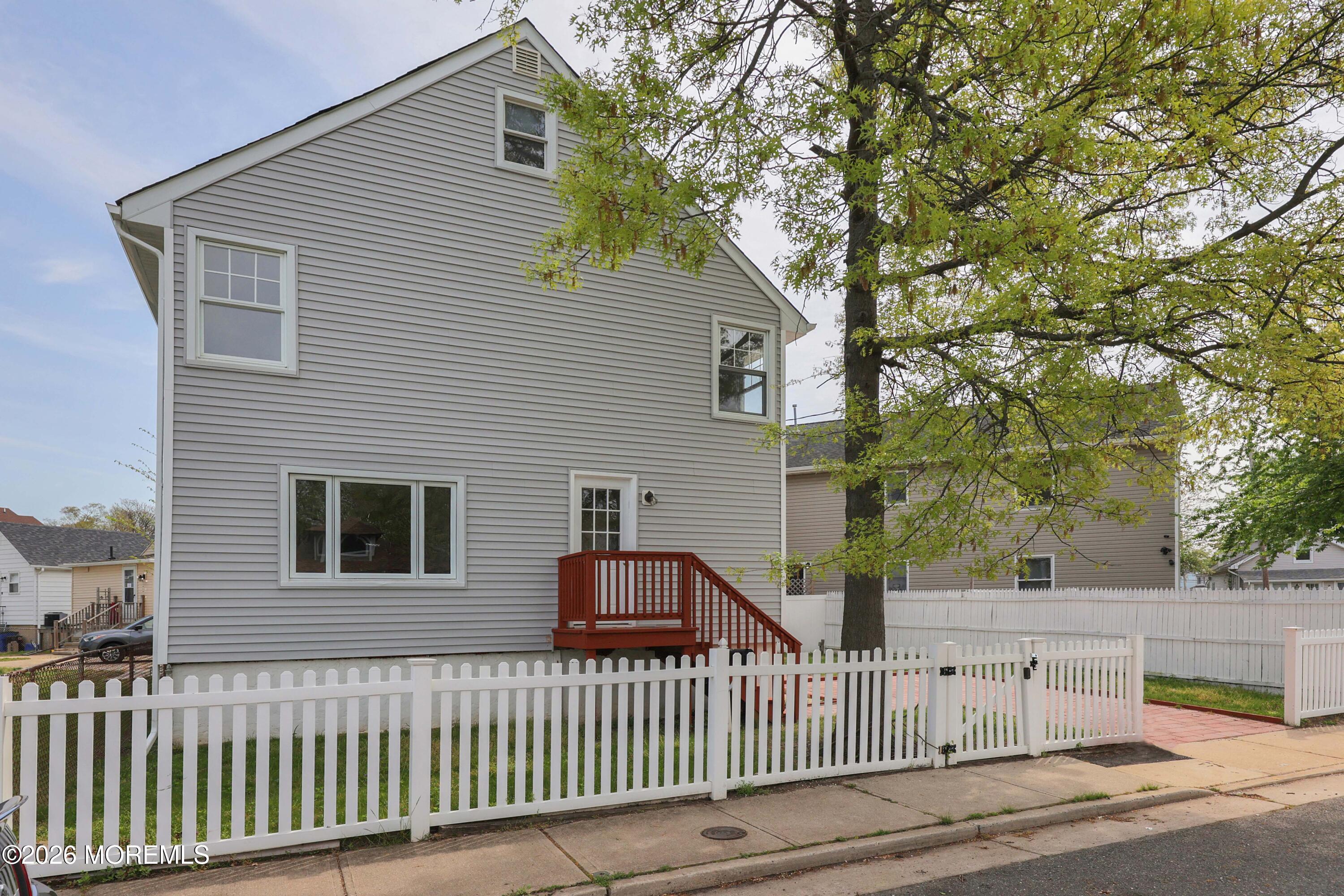 136 Raritan Ave, Keansburg, NJ 07734