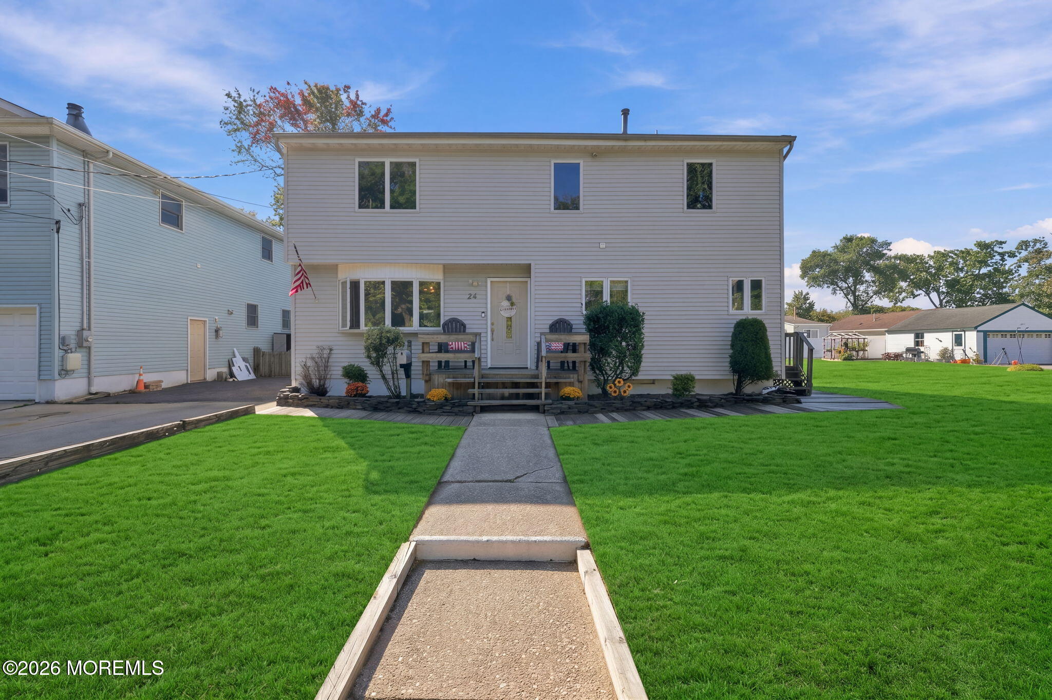 24 6th St, Hazlet, NJ 07734