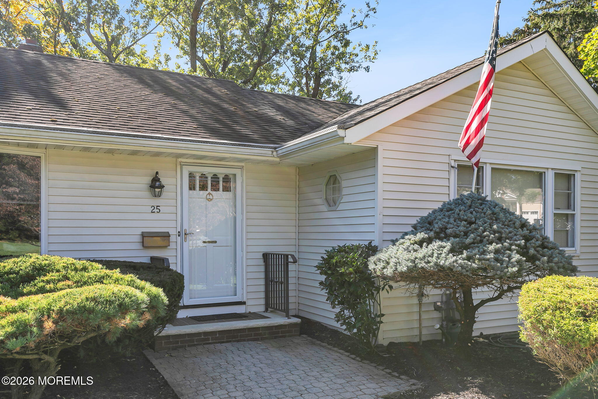 25 Stephenville Blvd, Red Bank, NJ 07701 photo