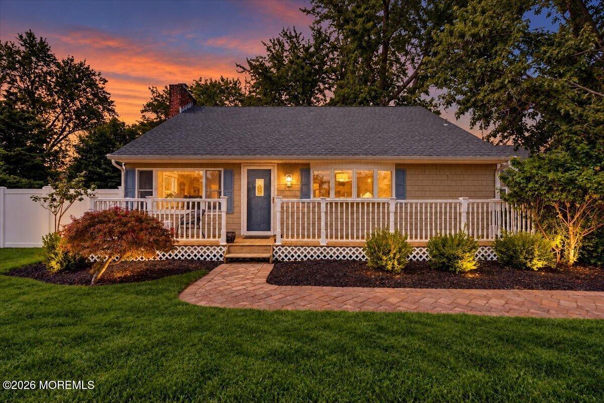 89 Campbell St, Red Bank, NJ 07701