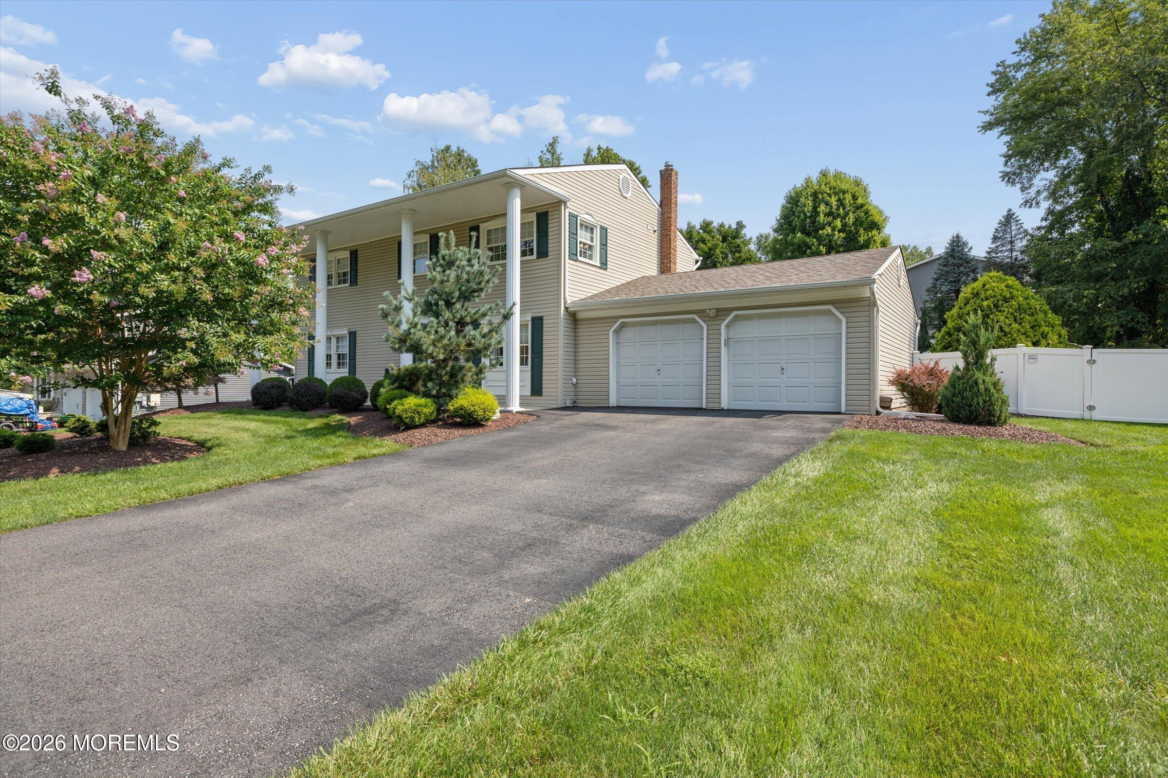 28 Millay Rd, Morganville, NJ 07751 photo
