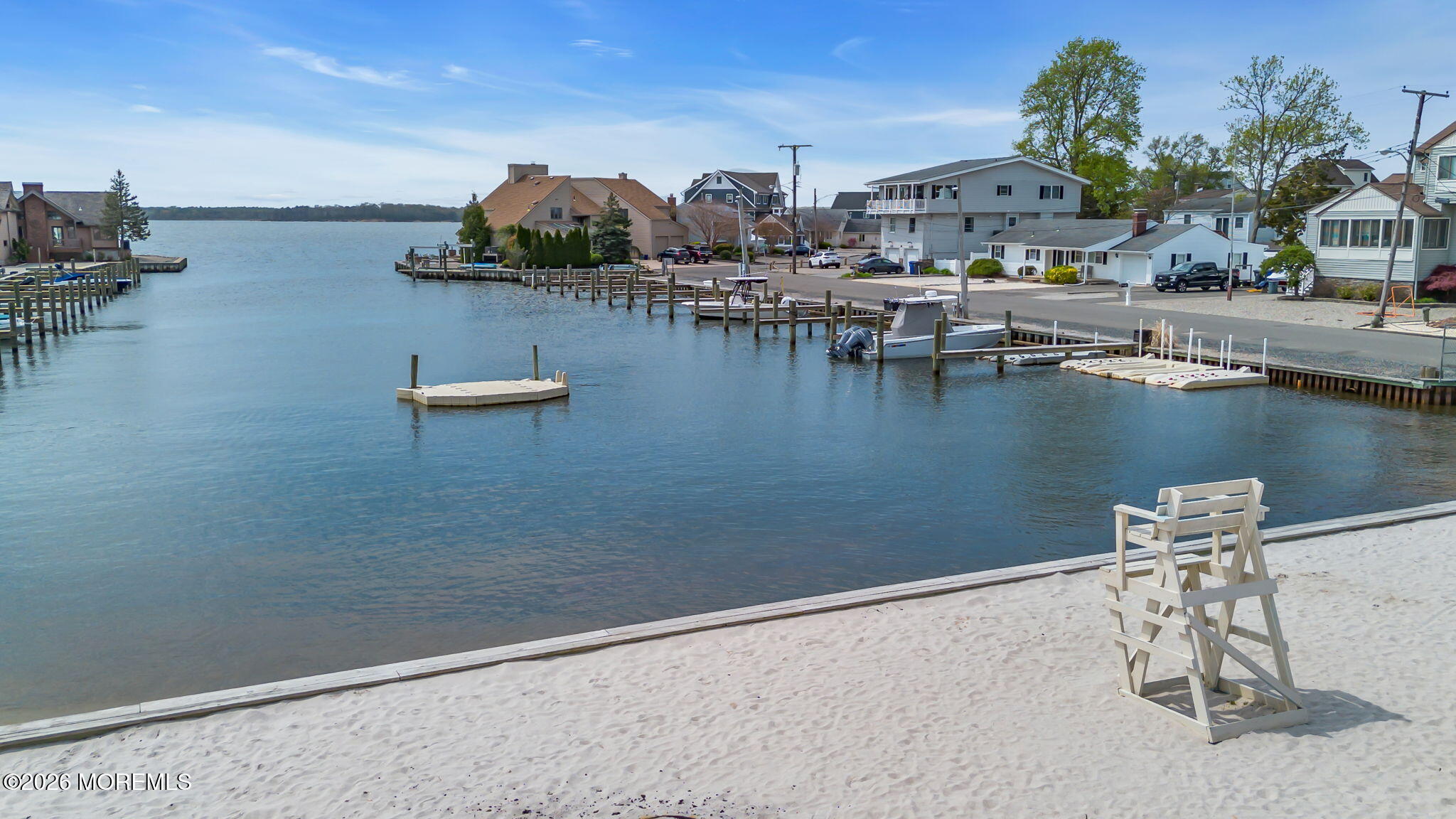 8 Bartine St, Toms River, NJ 08753 photo