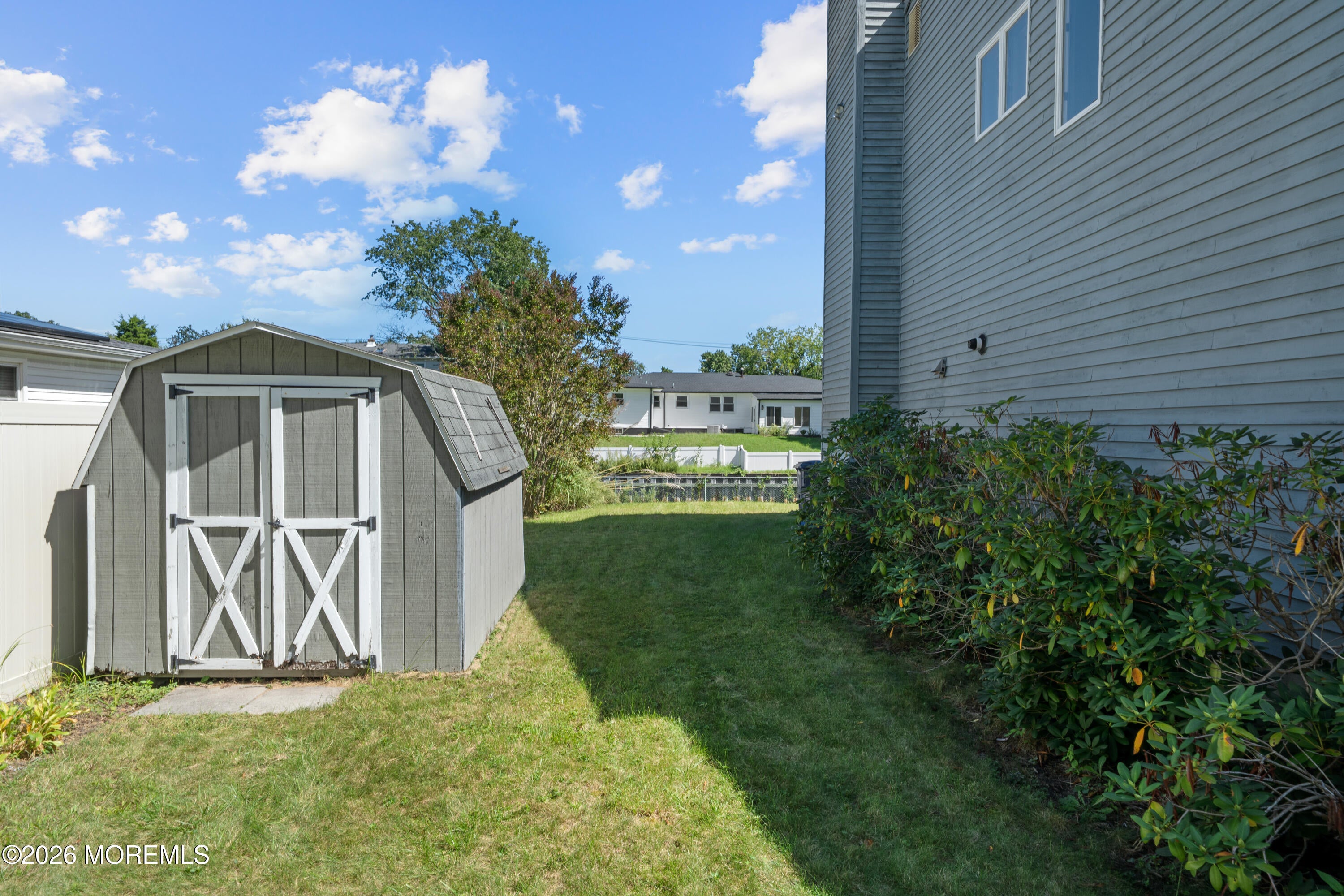 683 Mccormick Dr, Toms River, NJ 08753 photo