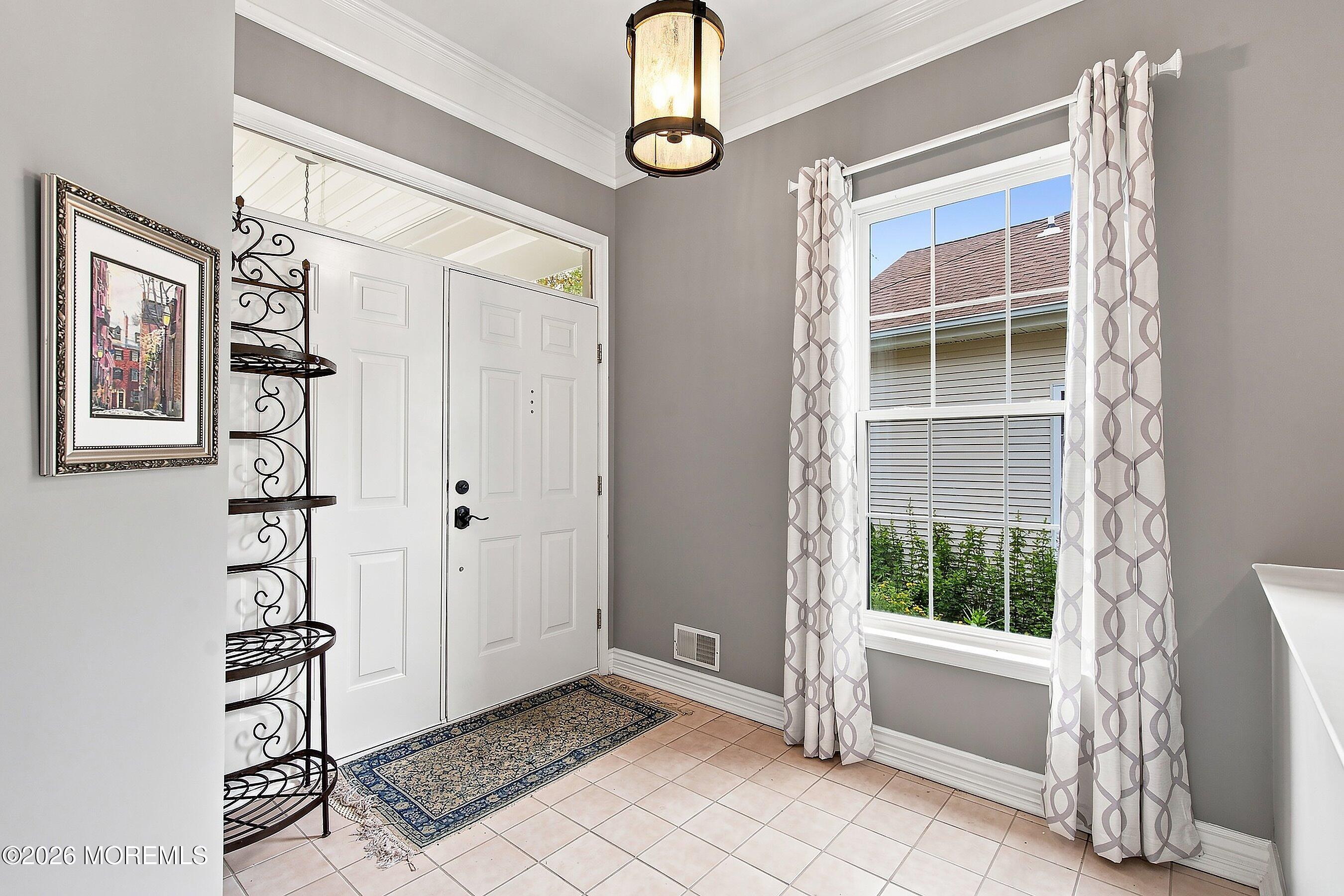 18 Bellflower Dr, Lakewood, NJ 08701 photo