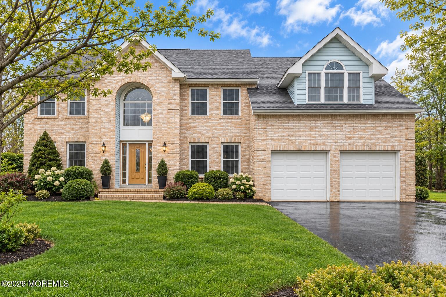 207 Superior Ct, Toms River, NJ 08755