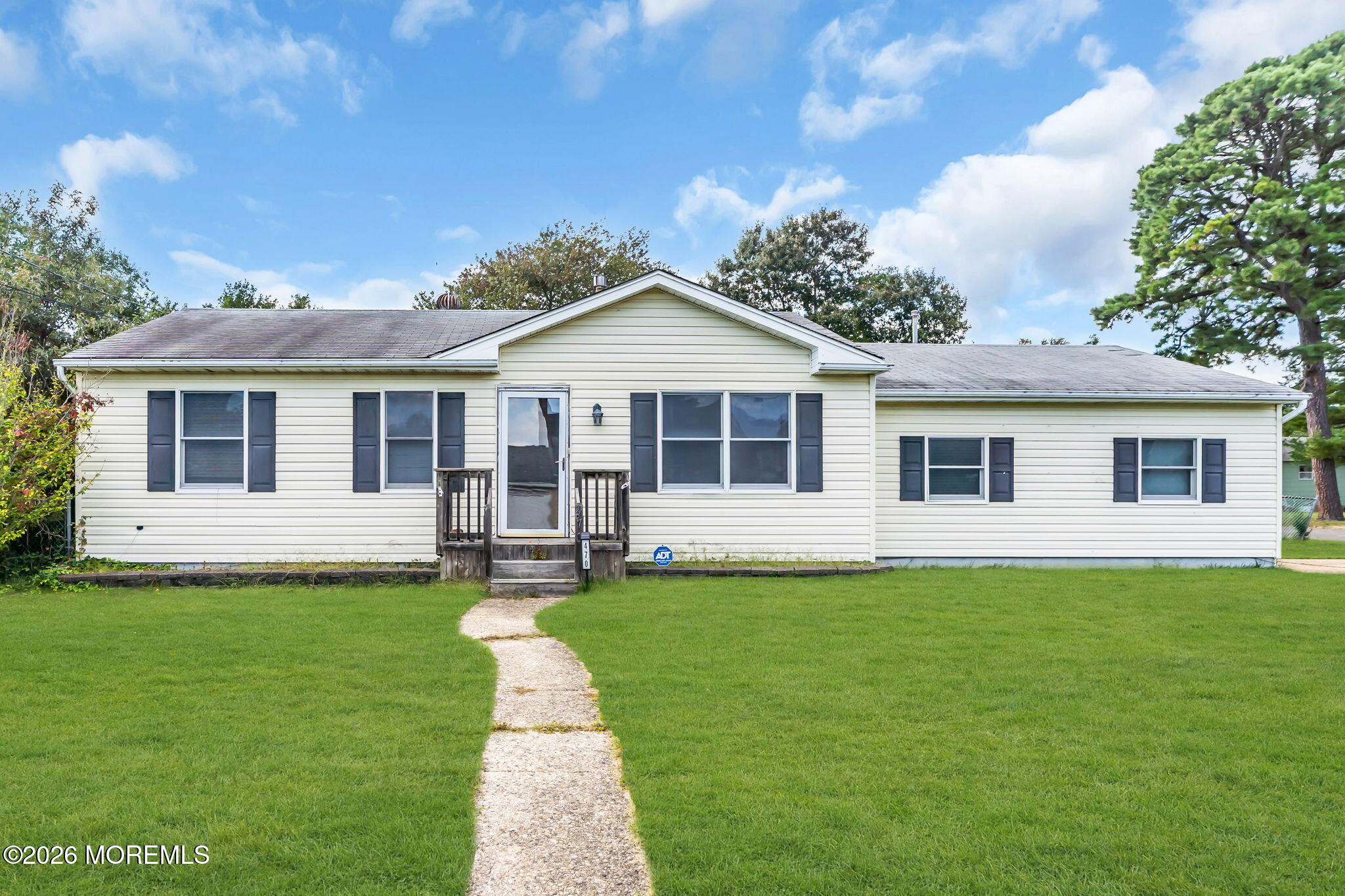 470 Barnacle Rd, Forked River, NJ 08731