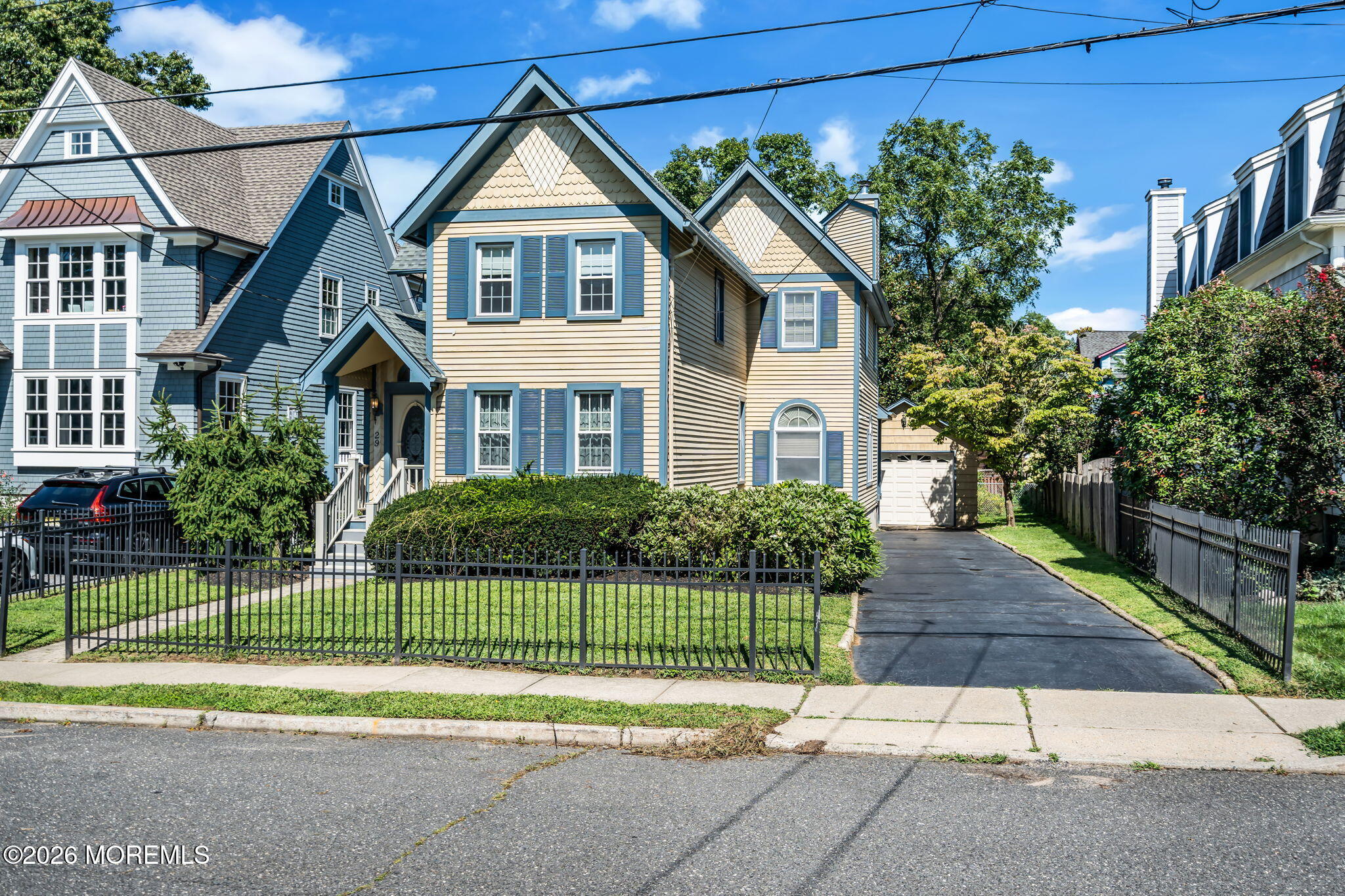 29 1st St, Rumson, NJ 07760