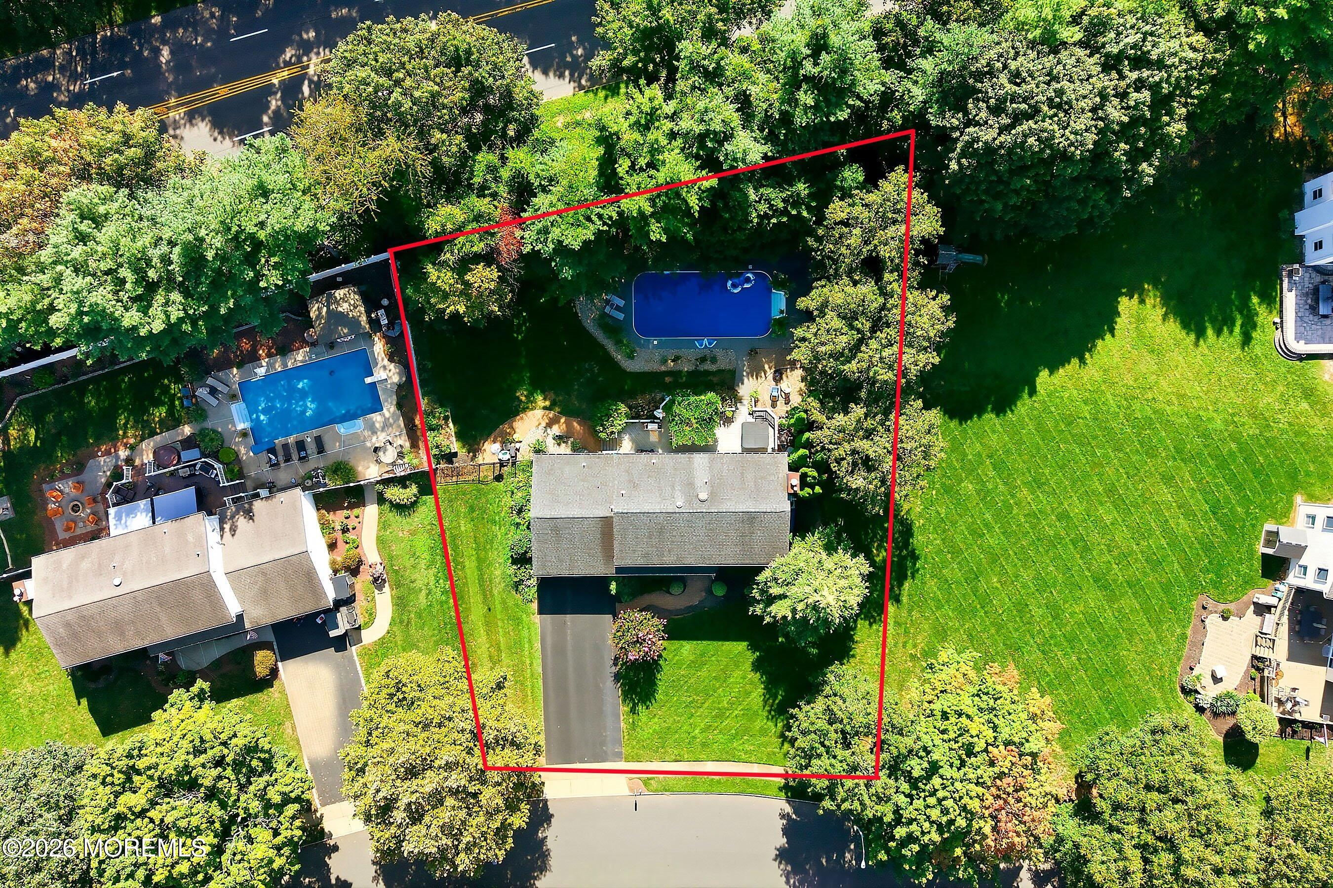51 Tuscan Dr, Freehold, NJ 07728