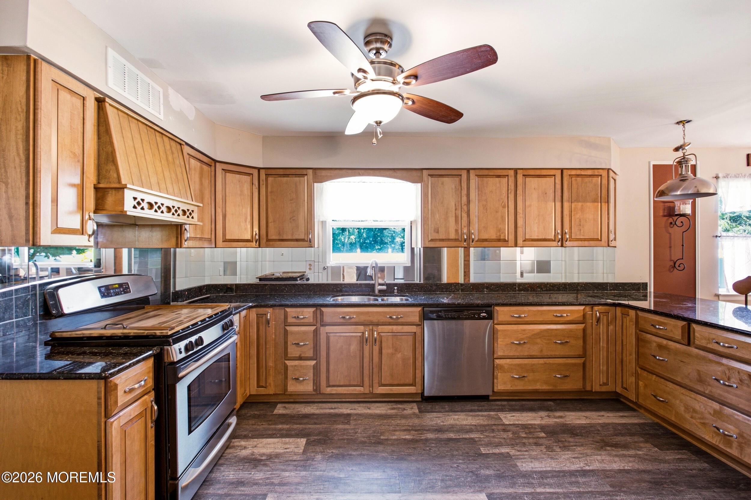 19 Fella St, Howell, NJ 07731 photo