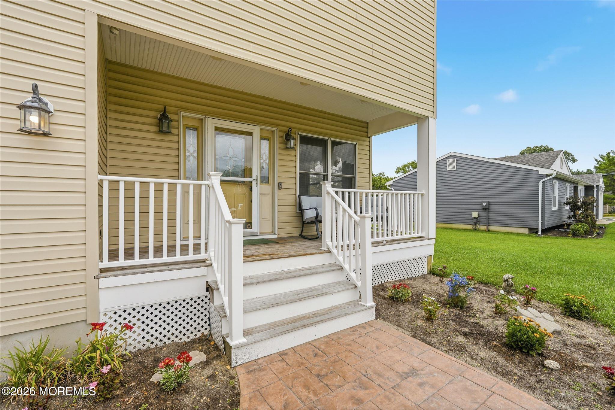 89 Venus Ln, Toms River, NJ 08753 photo