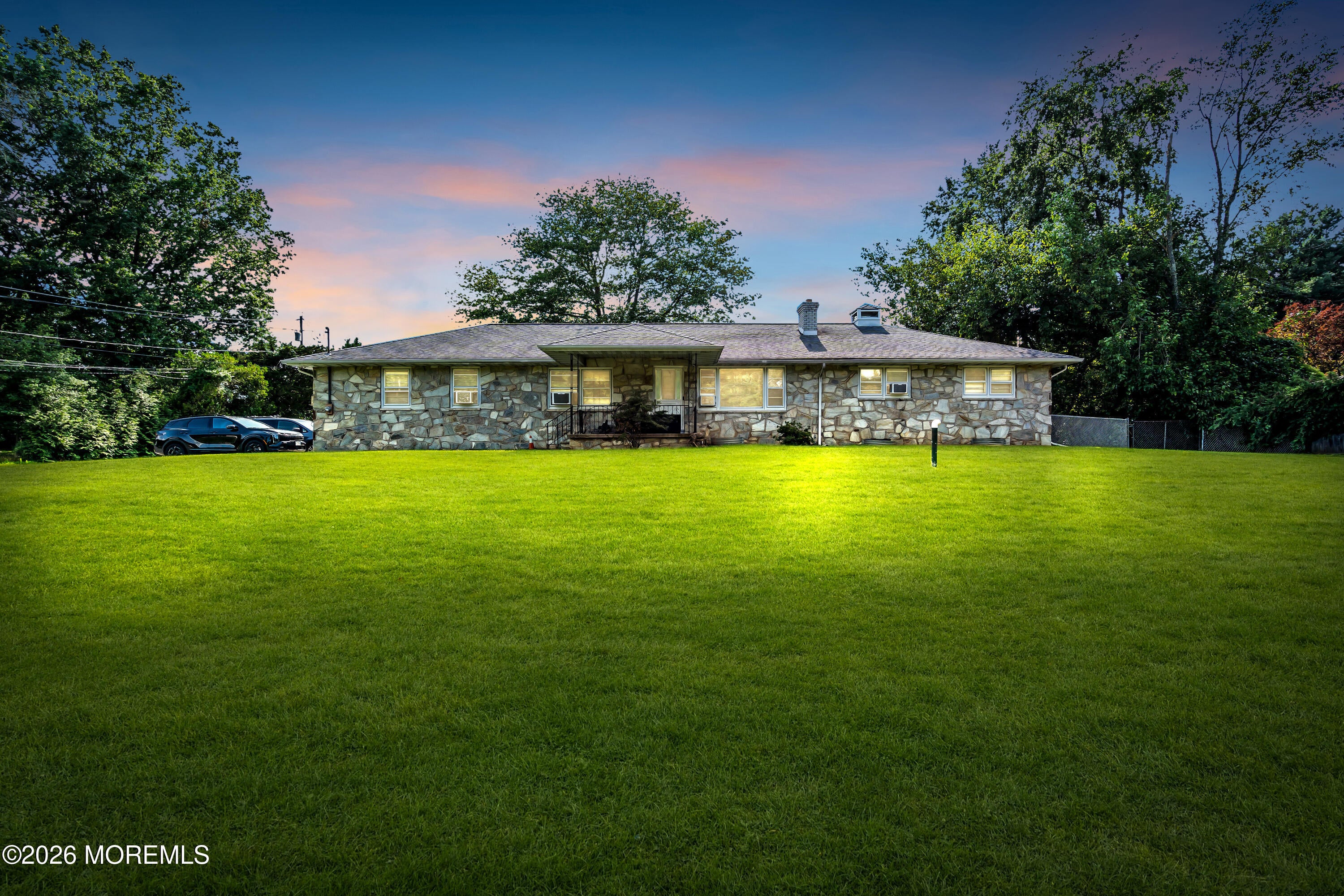 556 Spotswood Englishtown Rd, Monroe, NJ 08831