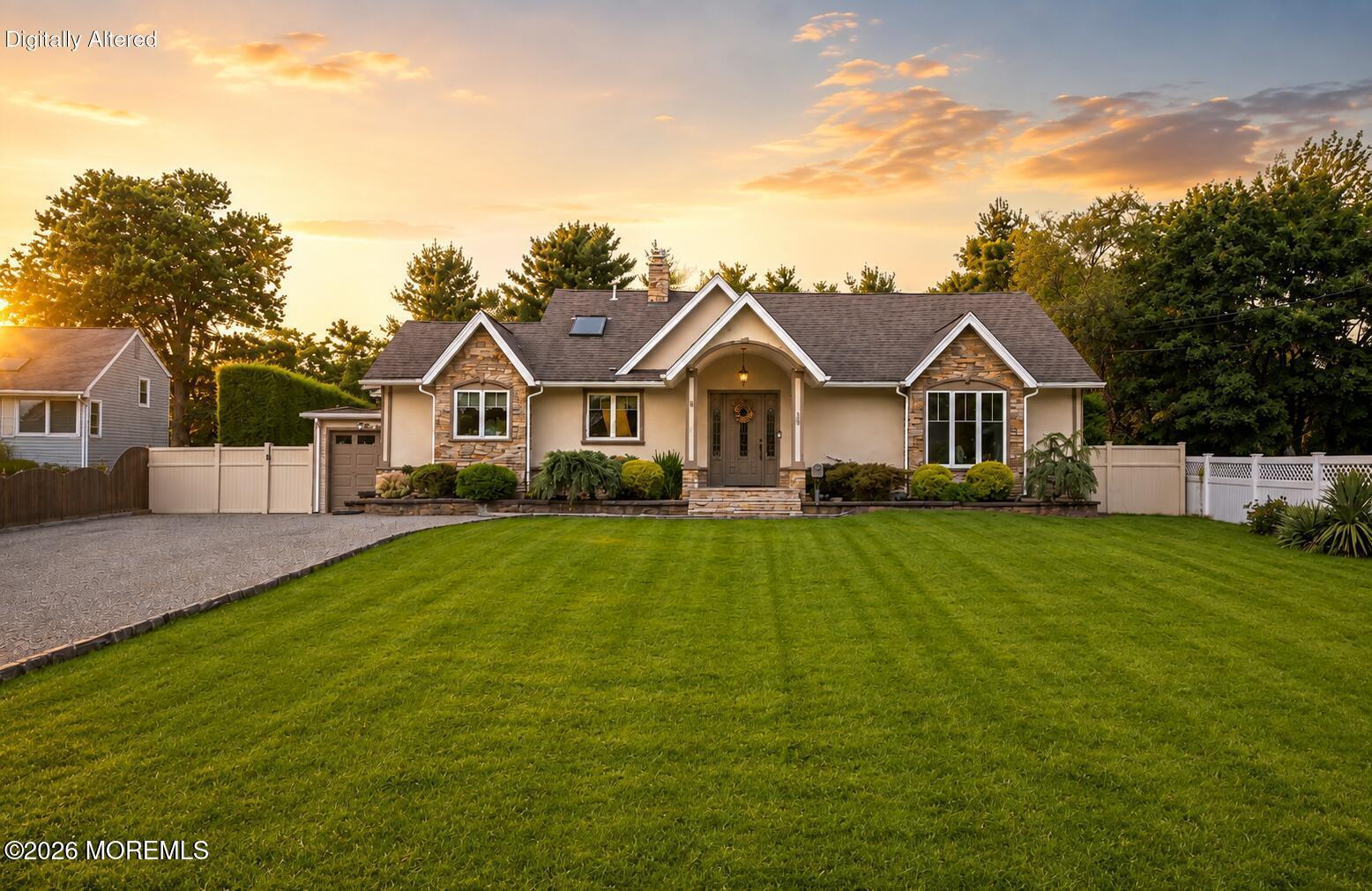 35 Miller Ave, Holmdel, NJ 07733
