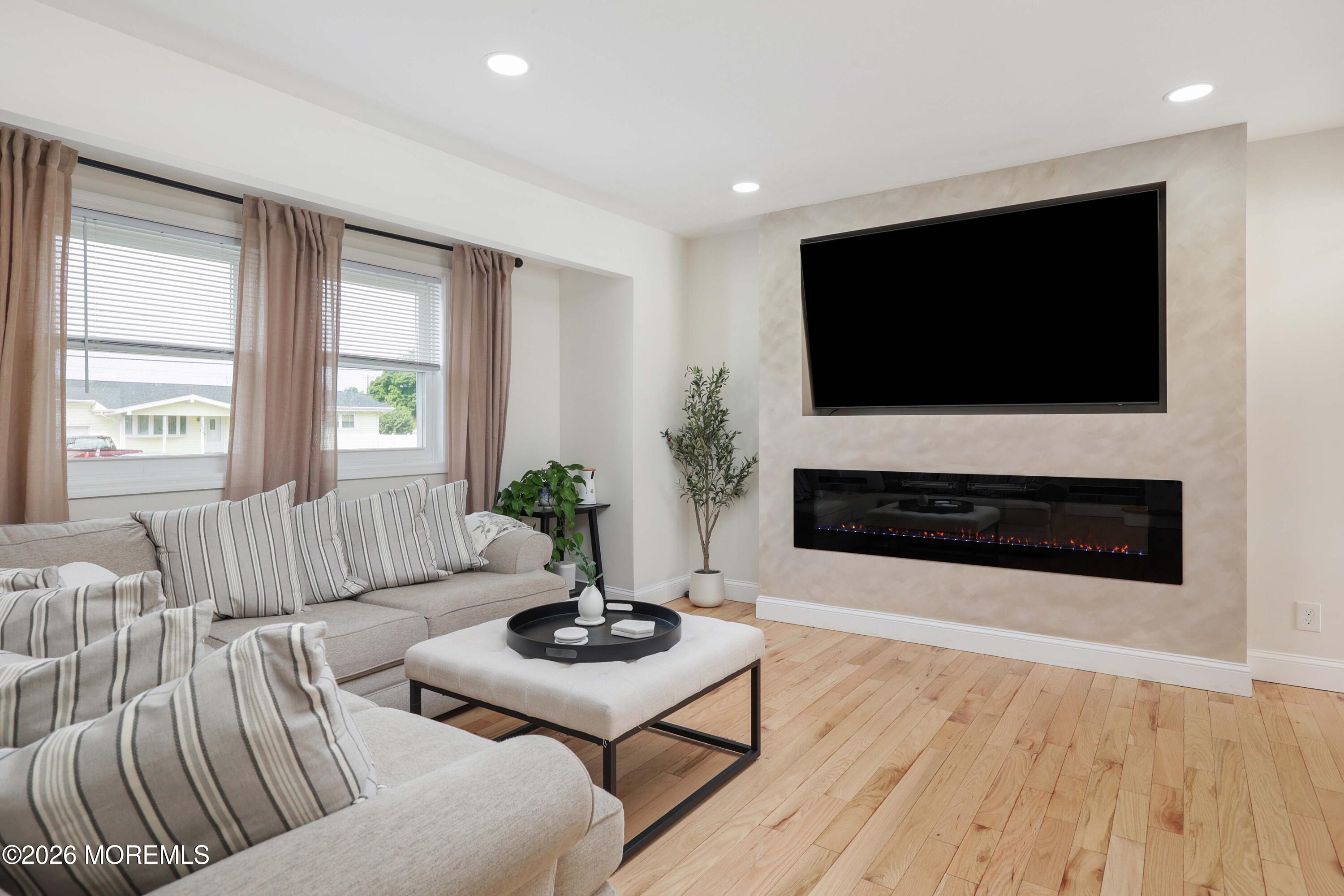 906 Ruth Dr, Neptune Township, NJ 07753 photo