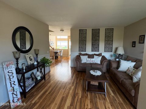 Condominium in Toms River NJ 5506 Belmont Court.jpg