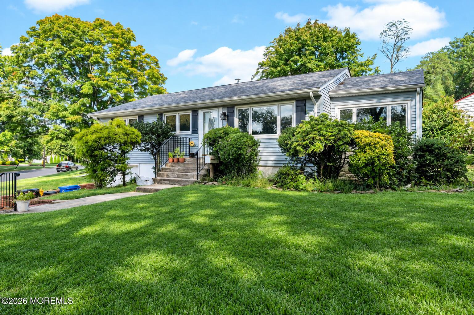 709 Park Ave, Middletown, NJ 07748