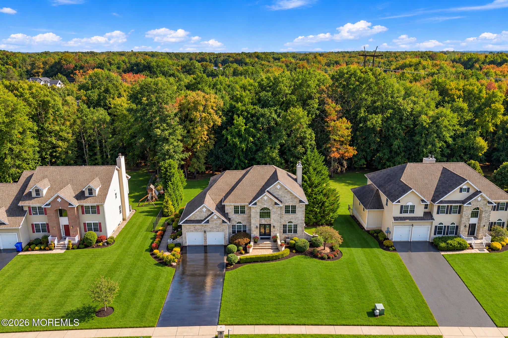 10 Treetops Dr, Monroe Twp, NJ 08831 photo