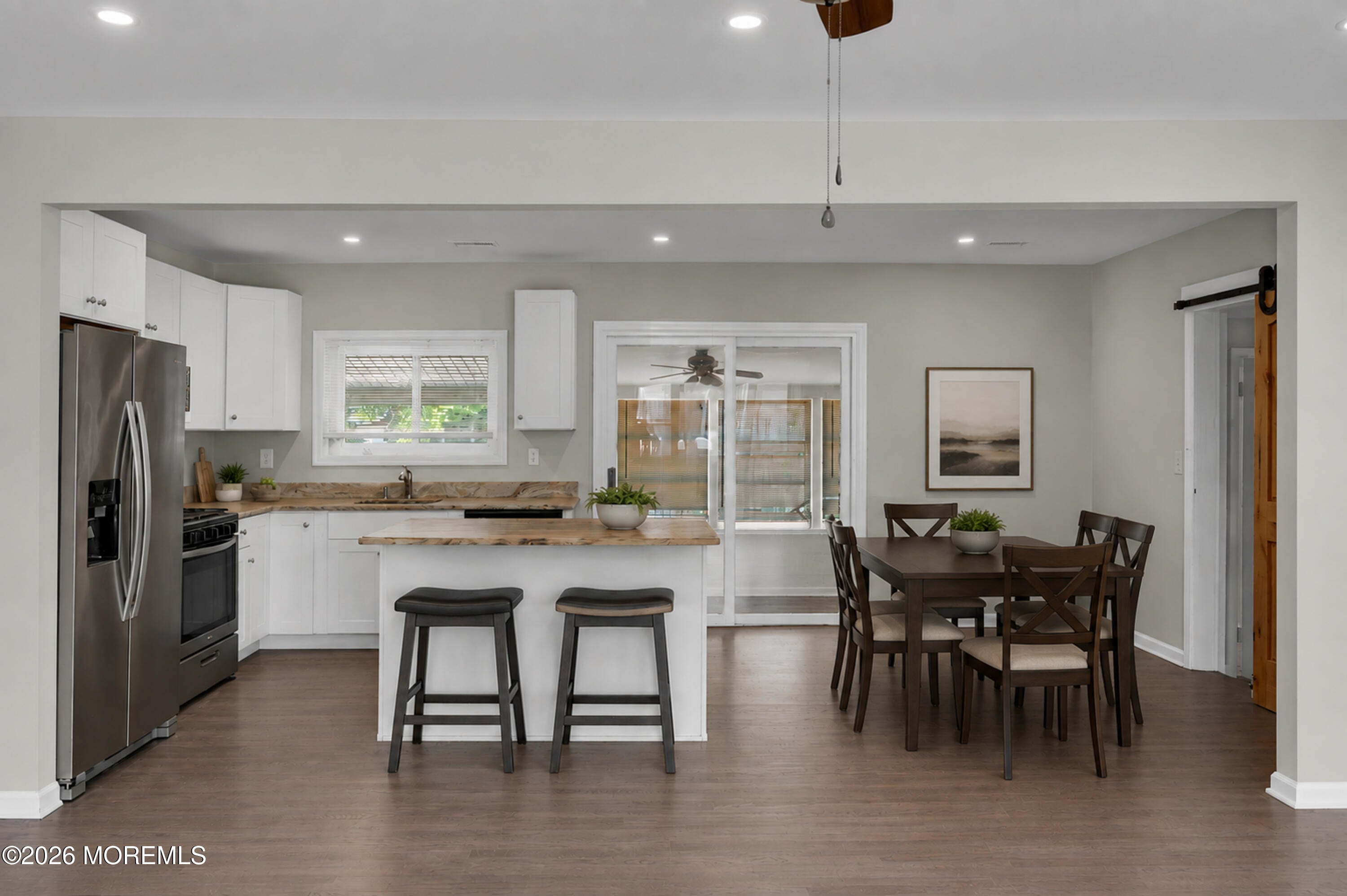 332 Beach Ave, Beachwood, NJ 08722 photo