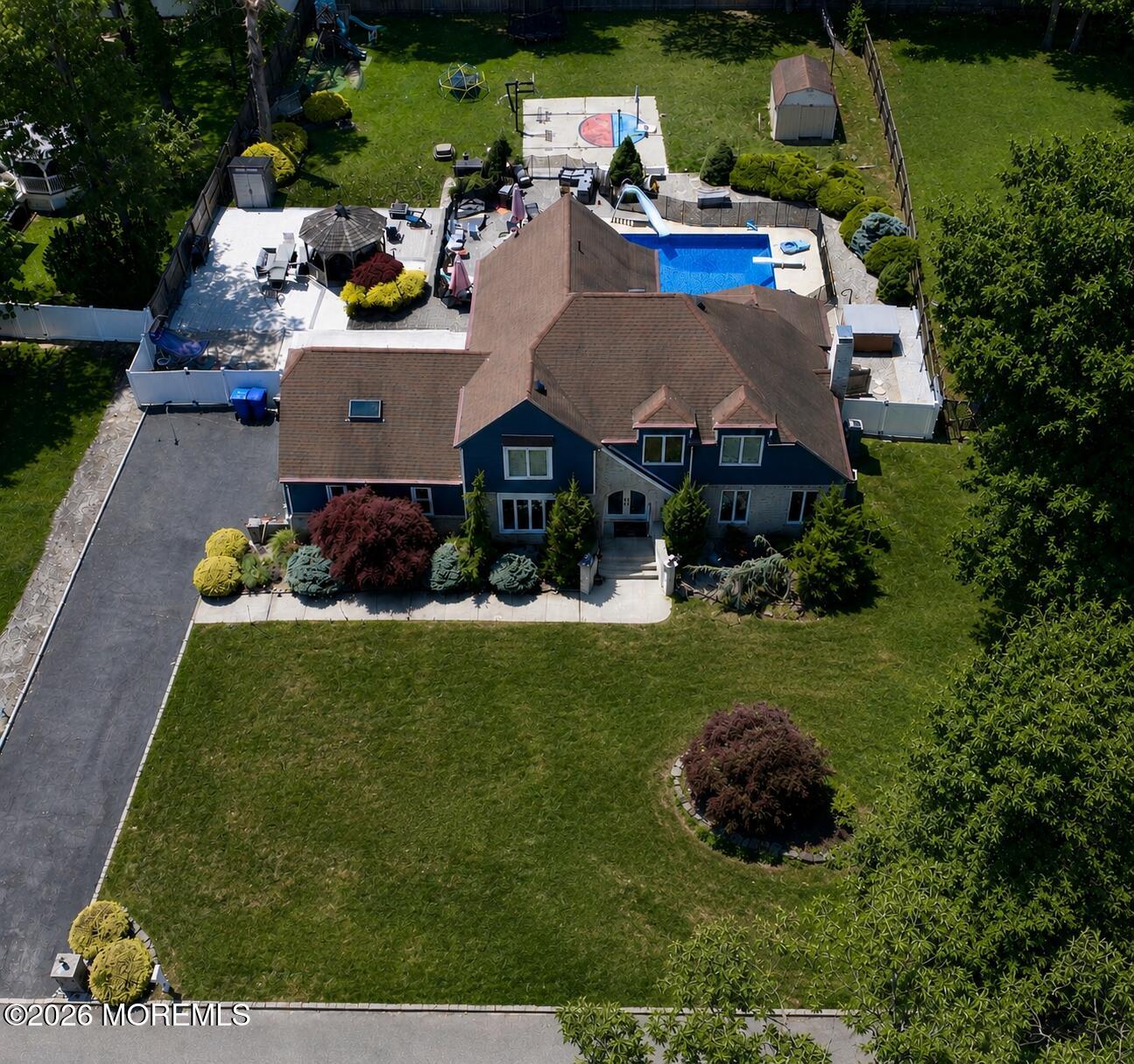1908 Kenilworth Ct, Toms River, NJ 08753 photo