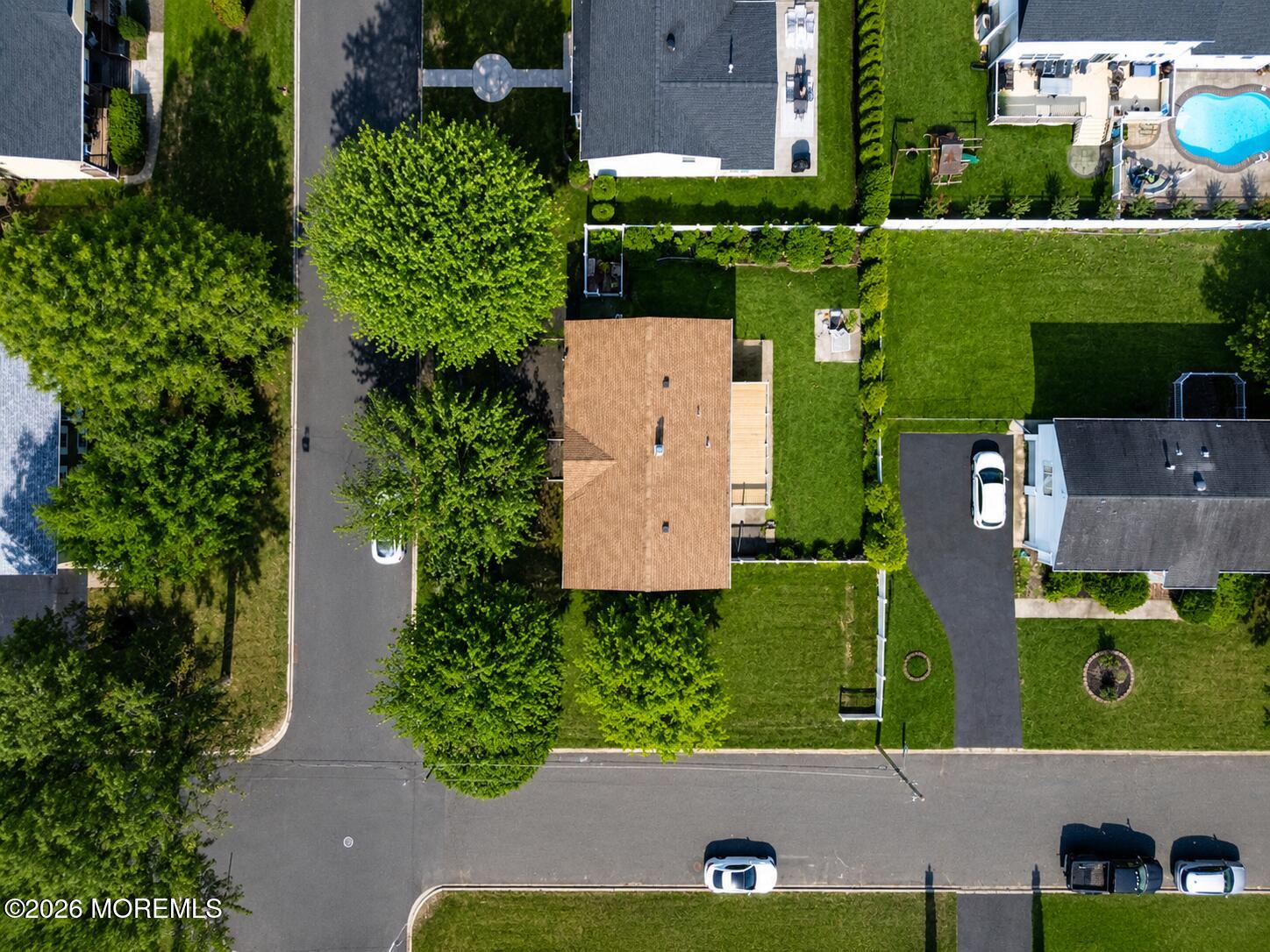 708 Auth Ave, Oakhurst, NJ 07755 photo
