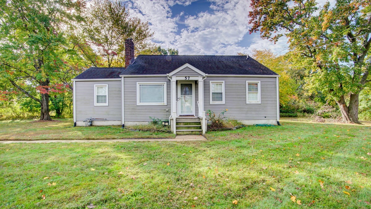 57 State Rte 33 Hwy, Manalapan, NJ 07726