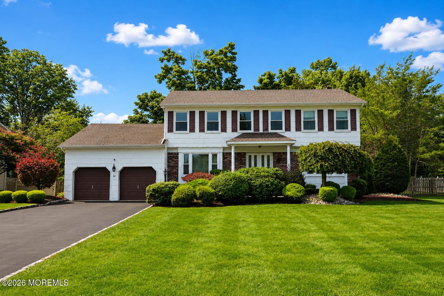 20 Cooperhawk Dr, Manalapan, NJ 07726