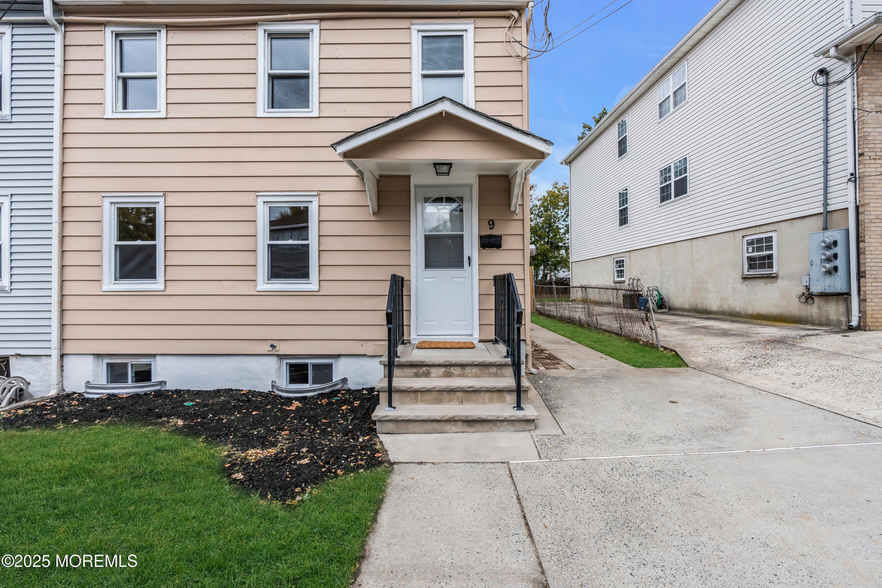 9 Fountain Ave, Matawan, NJ 07747 photo