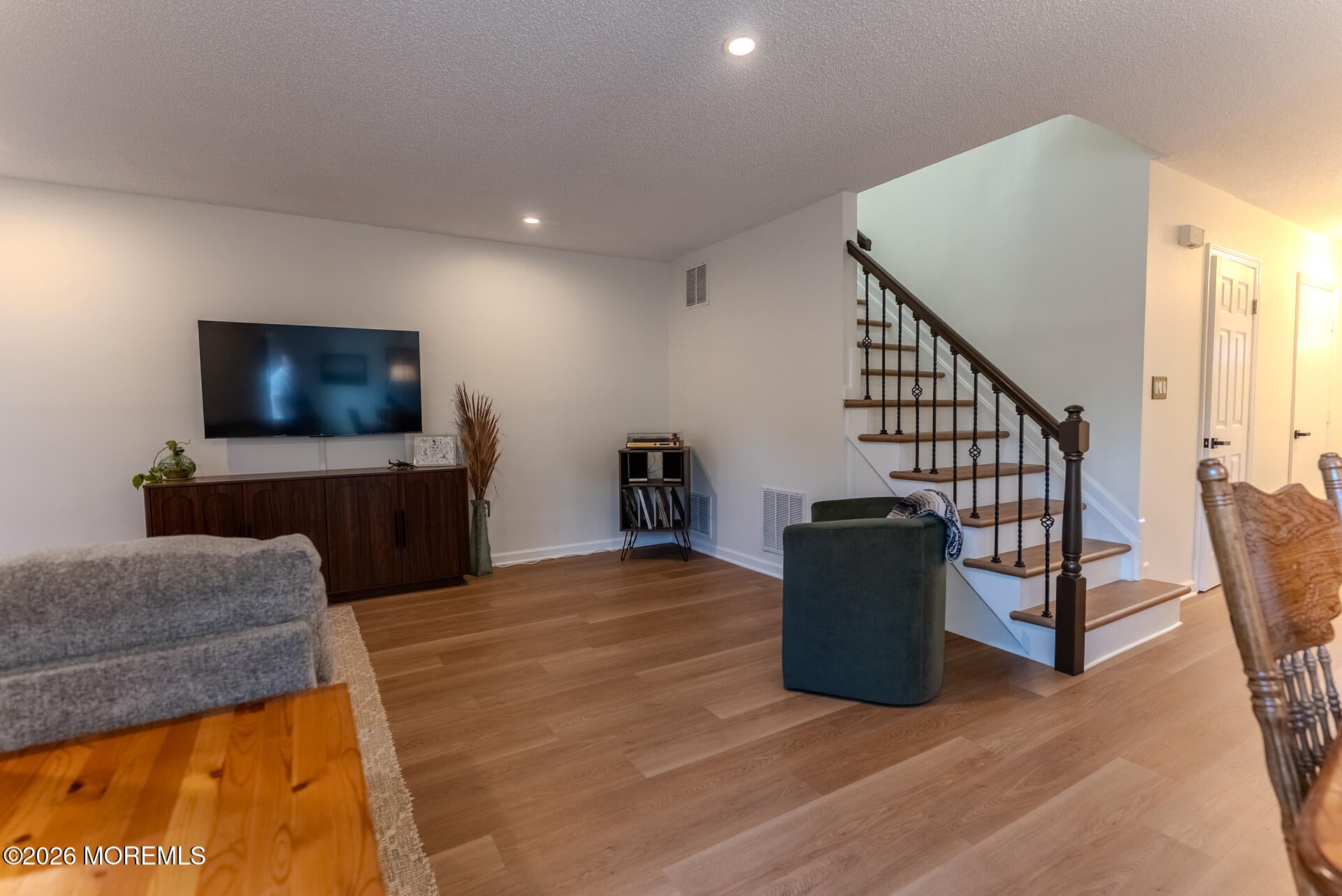 33 Farragut Sq, Freehold, NJ 07728 photo