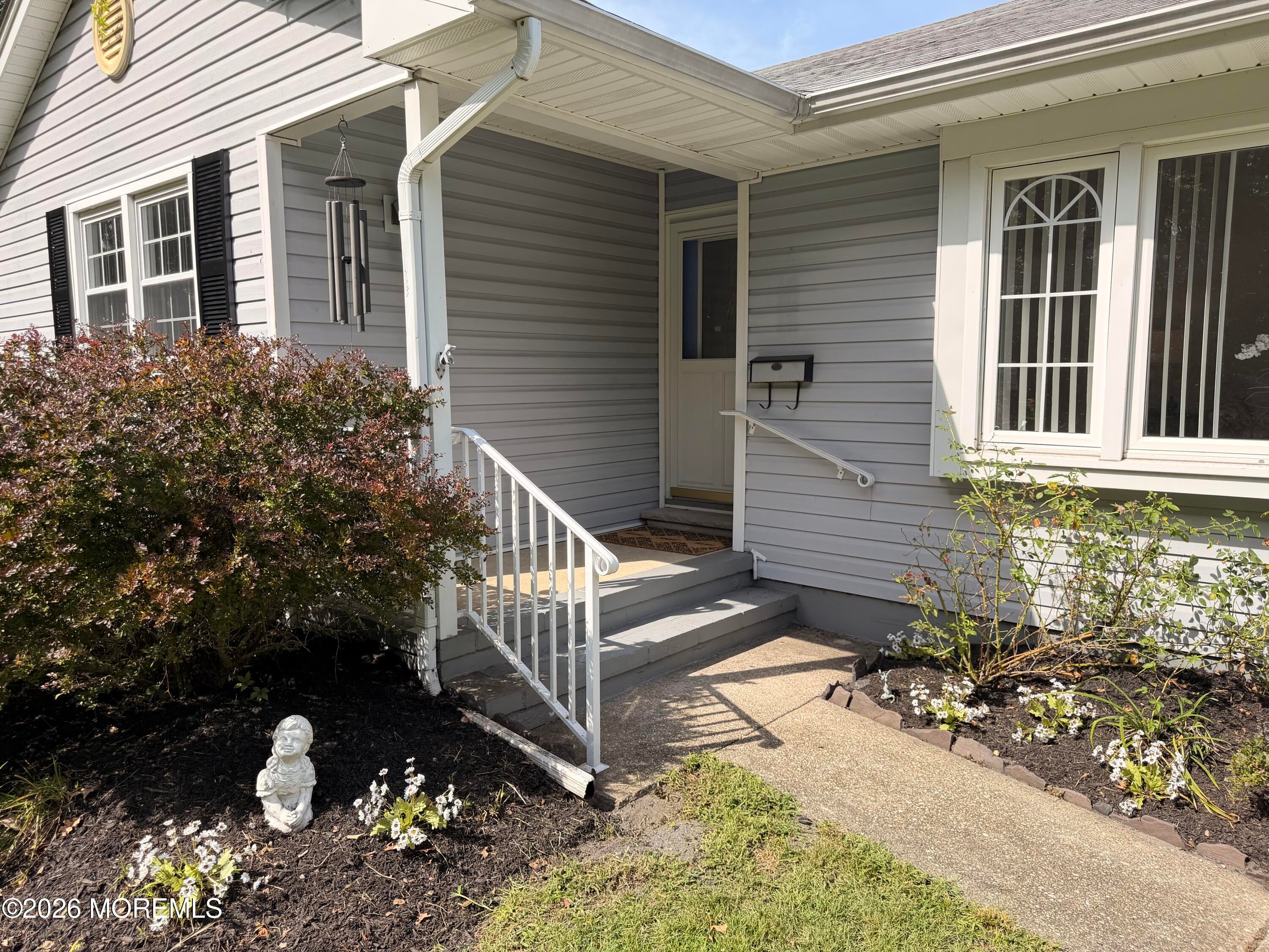 538 Robinhood Rd, Brick, NJ 08724 photo