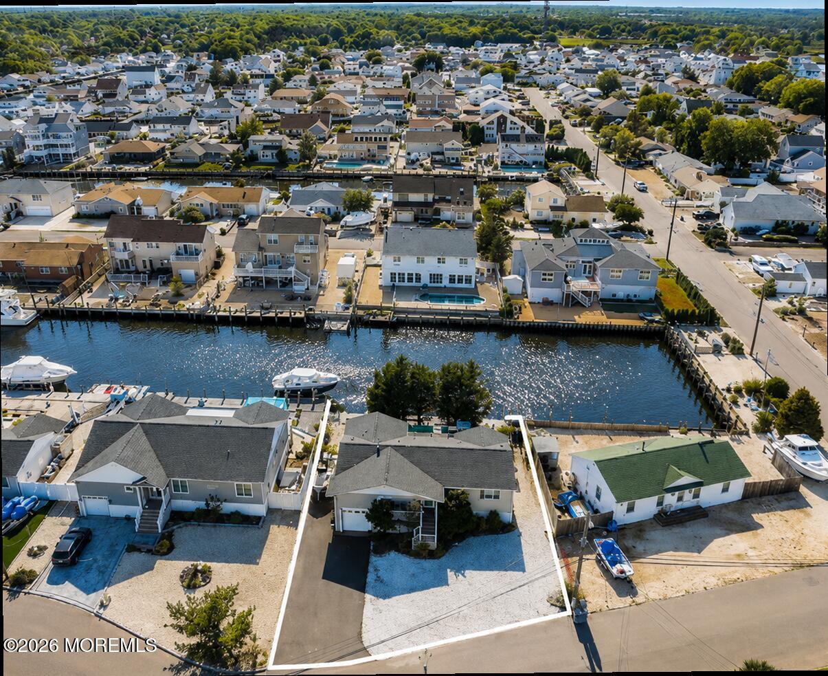 3251 Oceanic Dr, Toms River, NJ 08753