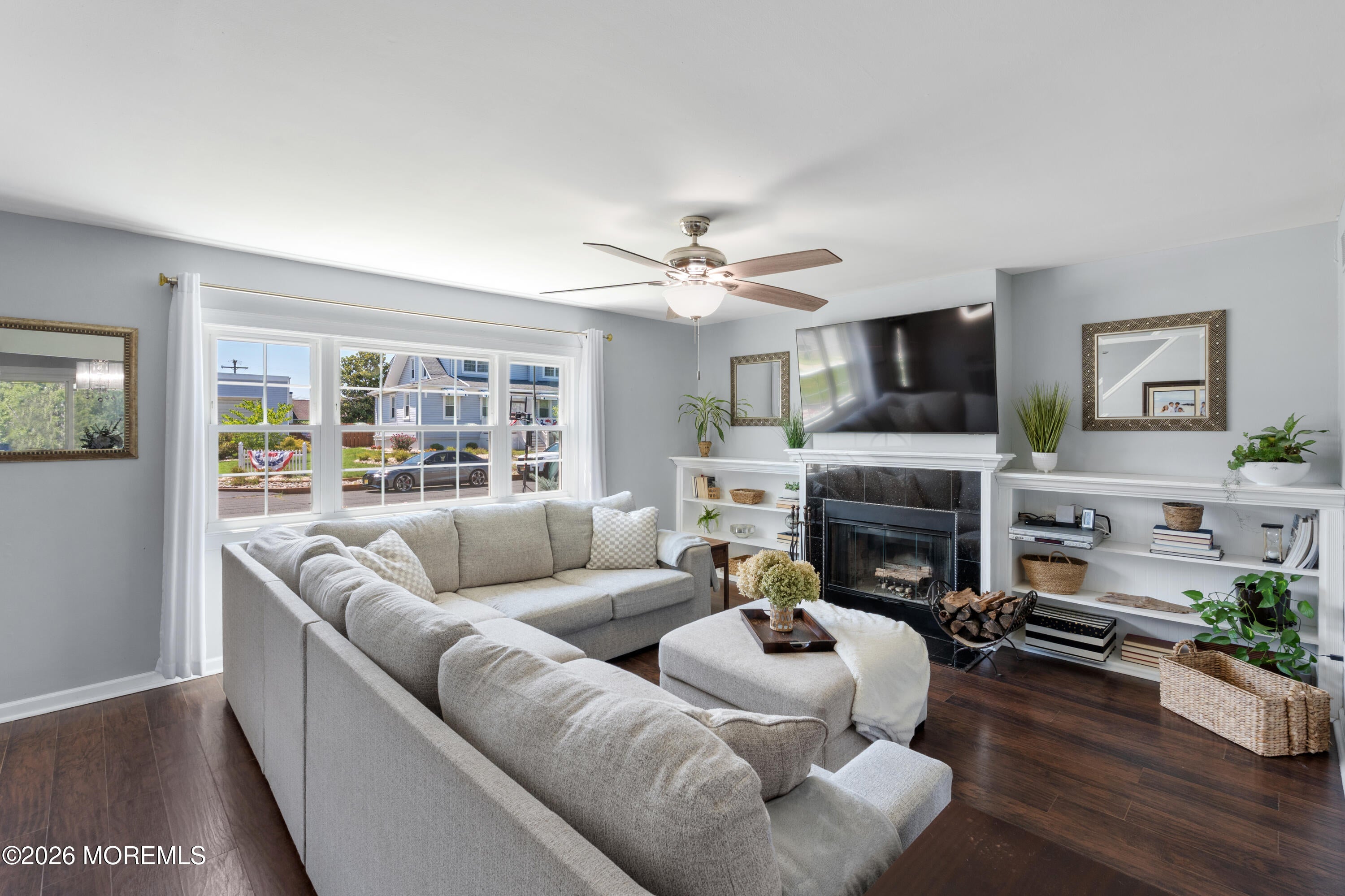 97 Perry St, Keyport, NJ 07735 photo