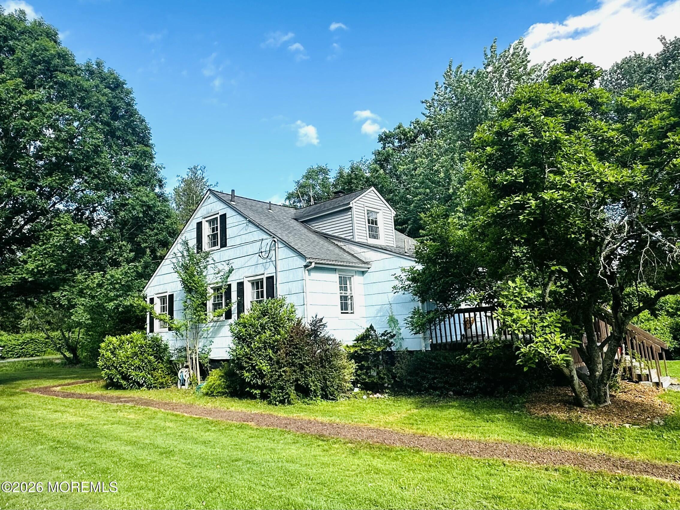 51 Smith St, Howell, NJ 07731 photo