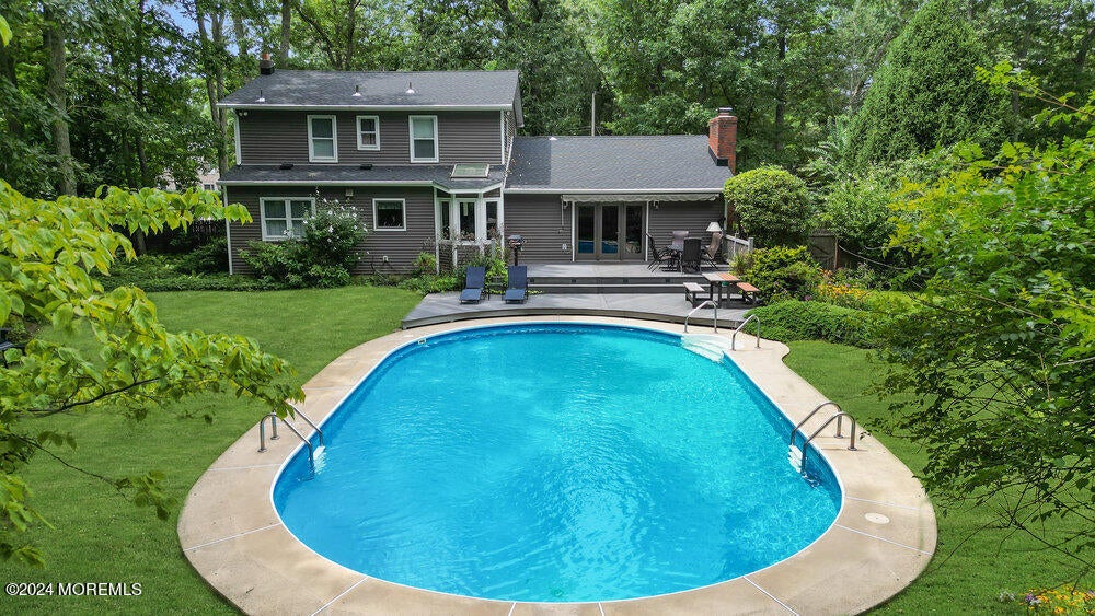 41 Butterfly Rd, Jackson, NJ 08527