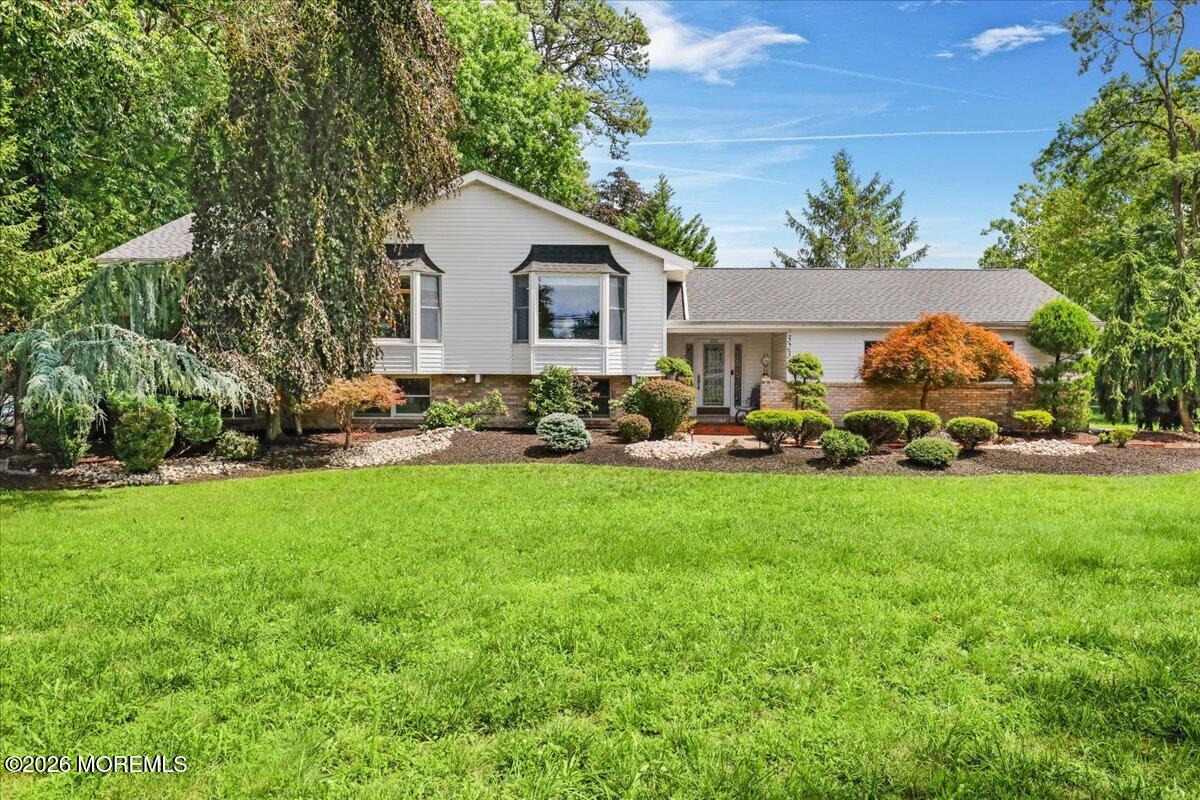323 Union Hill Rd, Manalapan, NJ 07726 photo