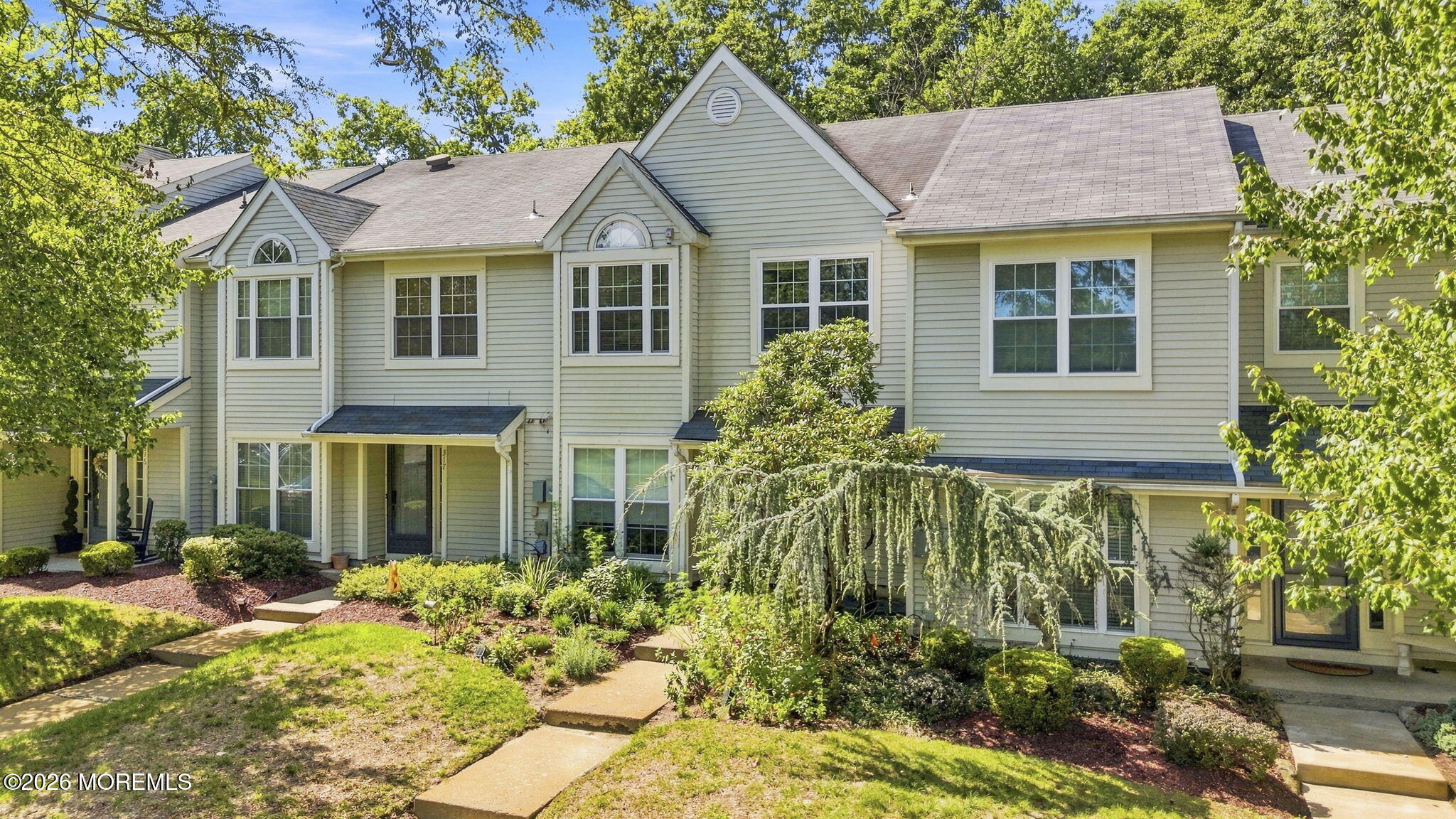 318 Balsam Ct, Howell, NJ 07731 photo