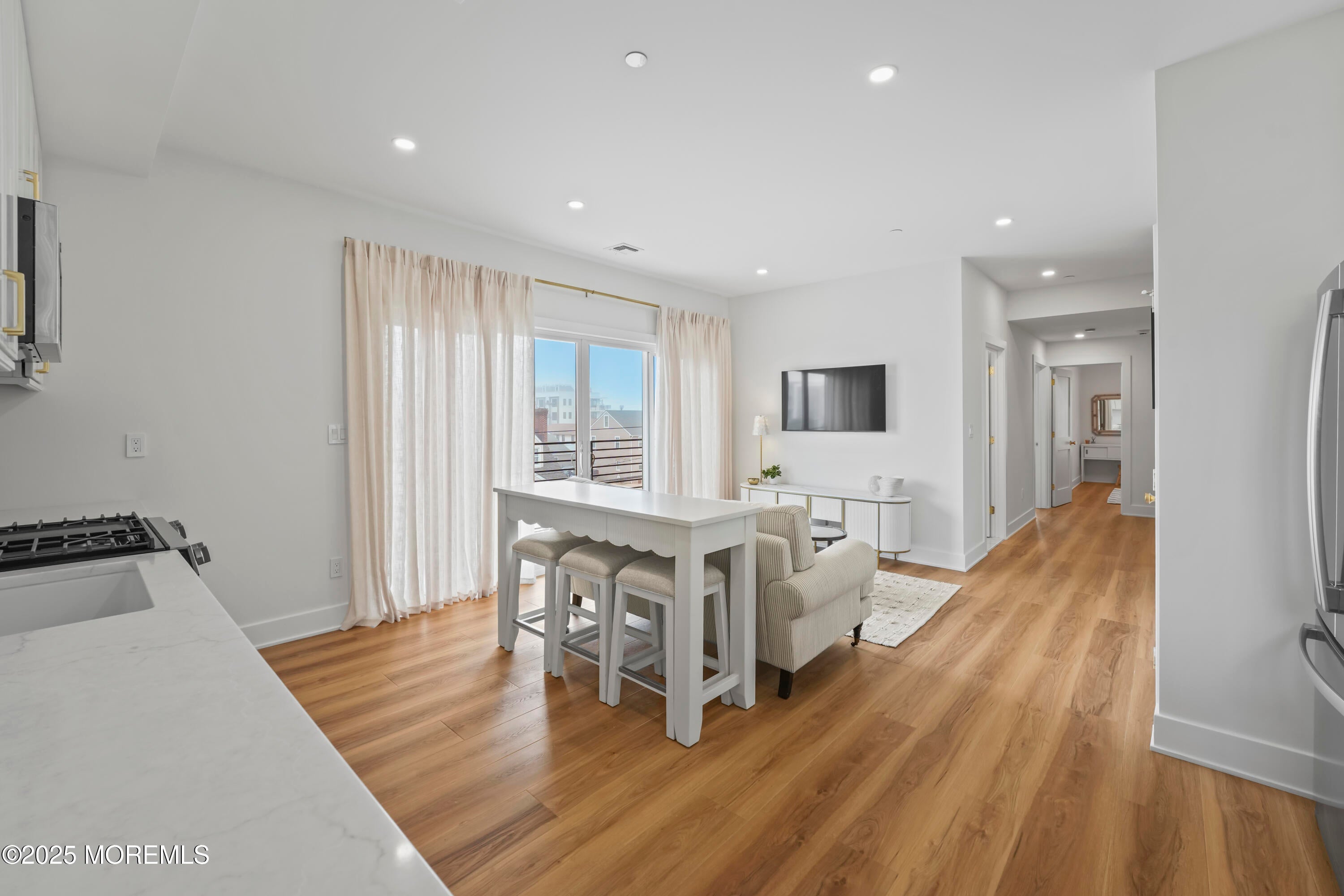 33 Hamilton Ave #UNIT 7, Seaside Heights, NJ 08751 photo
