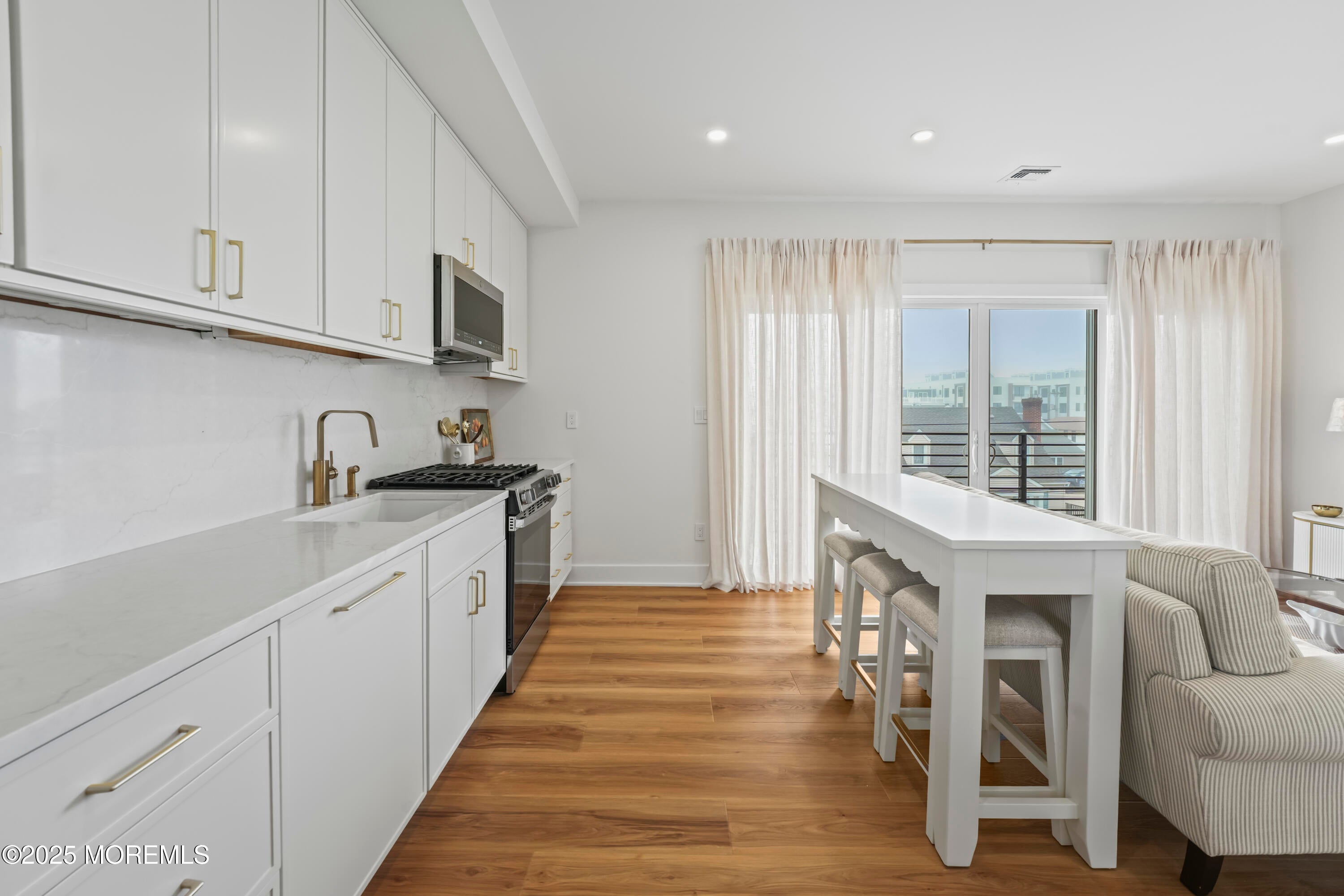 33 Hamilton Ave #UNIT 7, Seaside Heights, NJ 08751 photo
