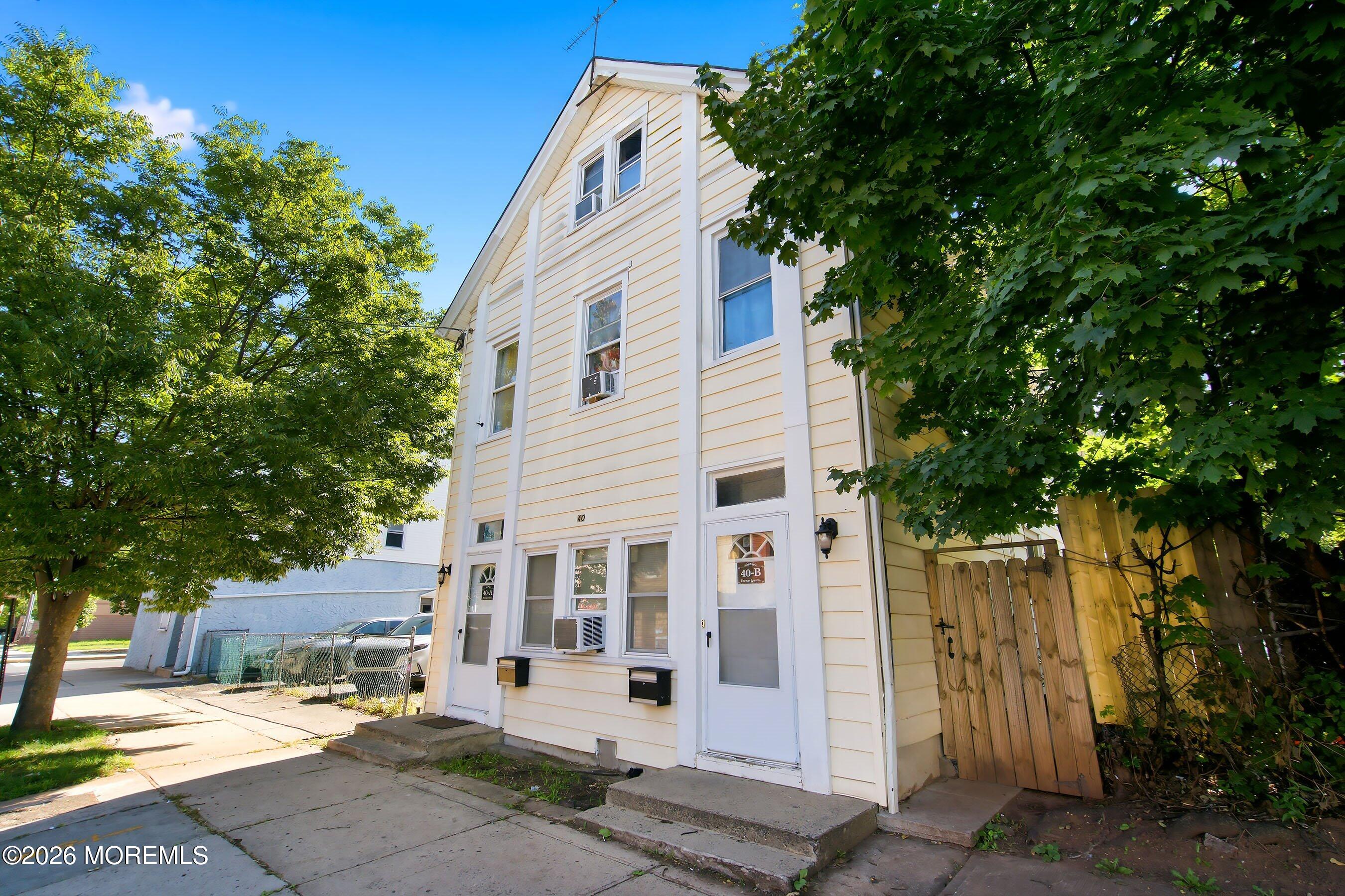 40 Throop Ave, New Brunswick, NJ 08901 photo