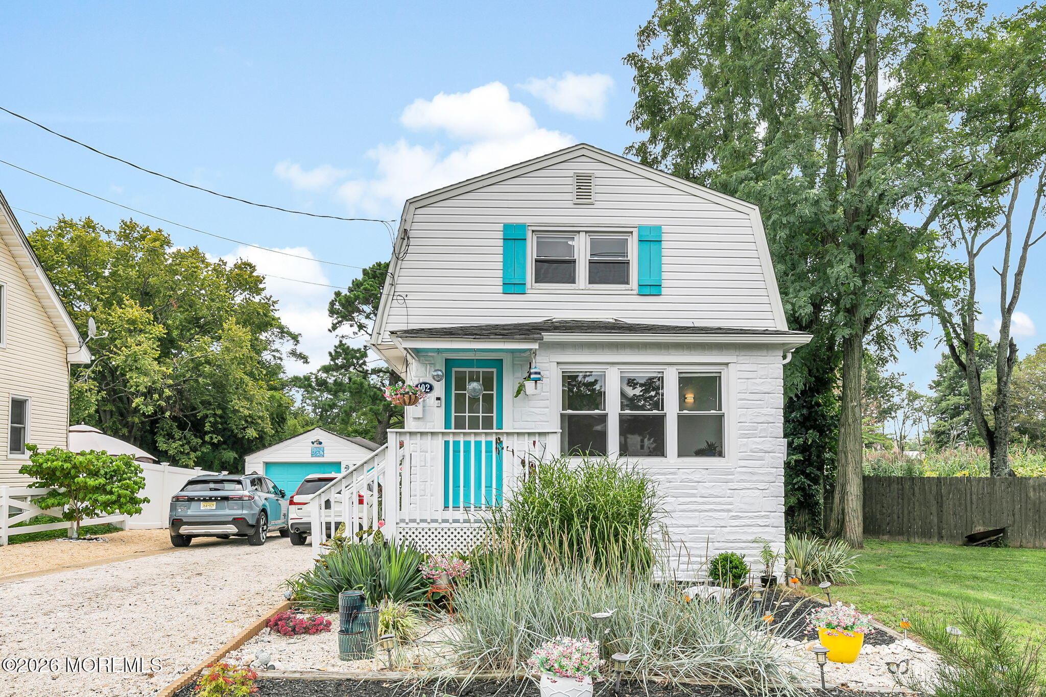 102 Victoria Pl, Union Beach, NJ 07735