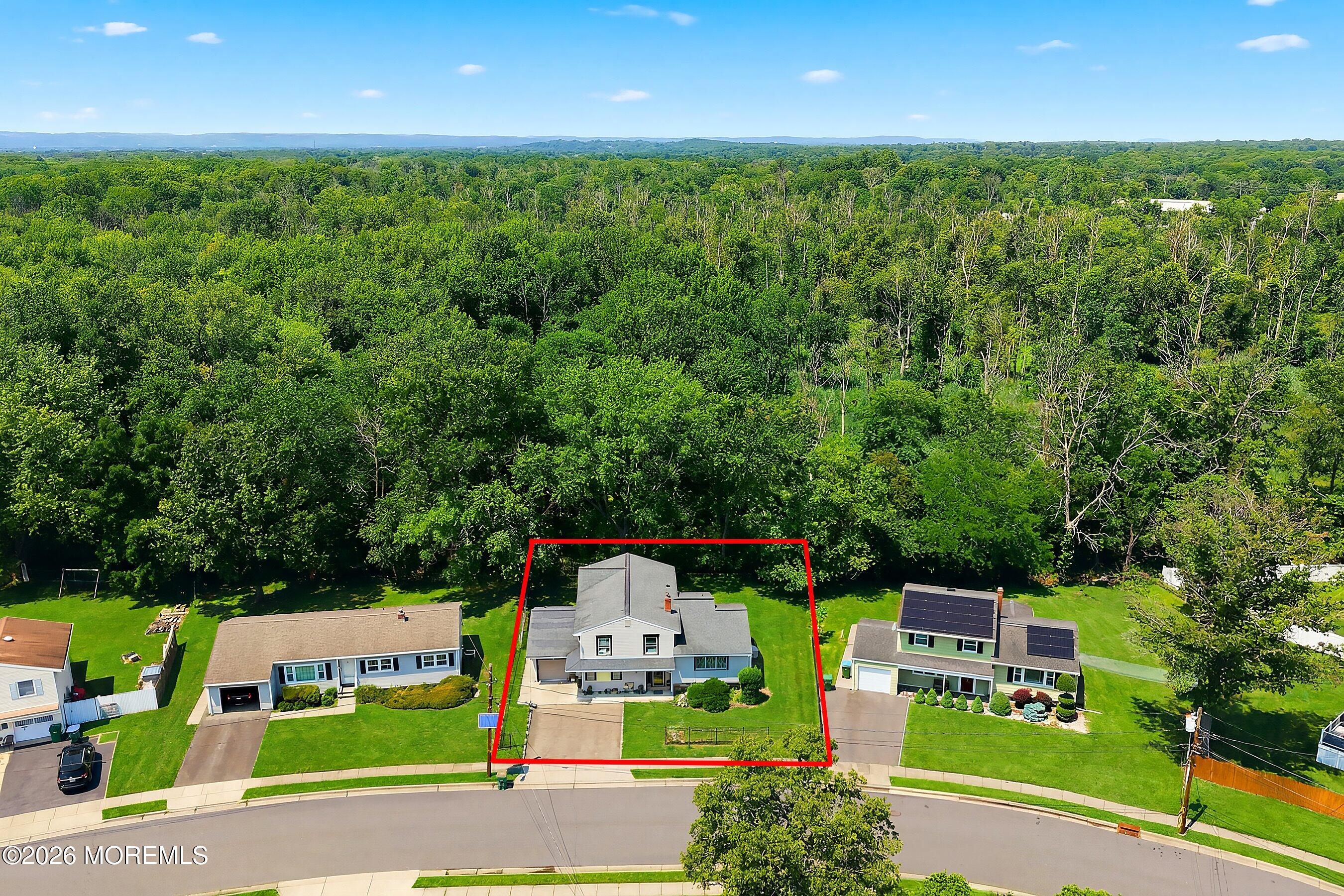 29 Brian Rd, Edison, NJ 08817