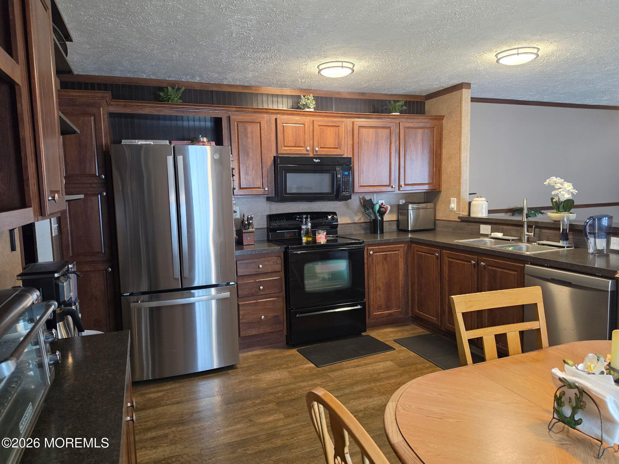 31 Henry Cir, Howell, NJ 07731