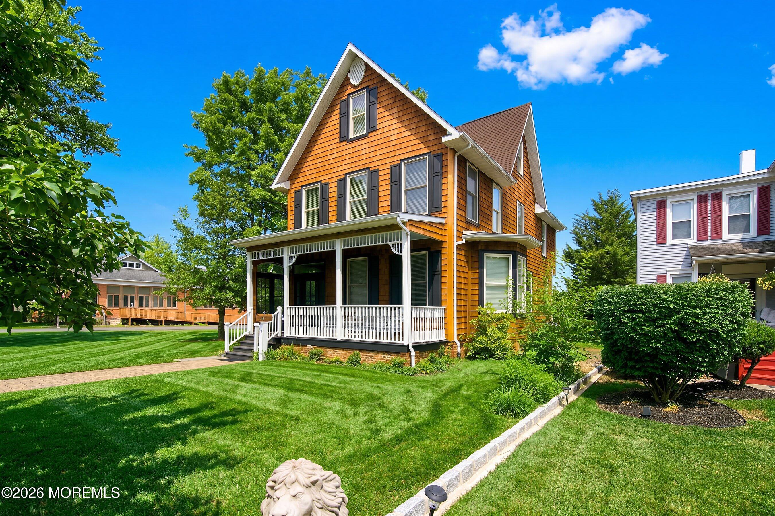 48 Broad St, Freehold, NJ 07728