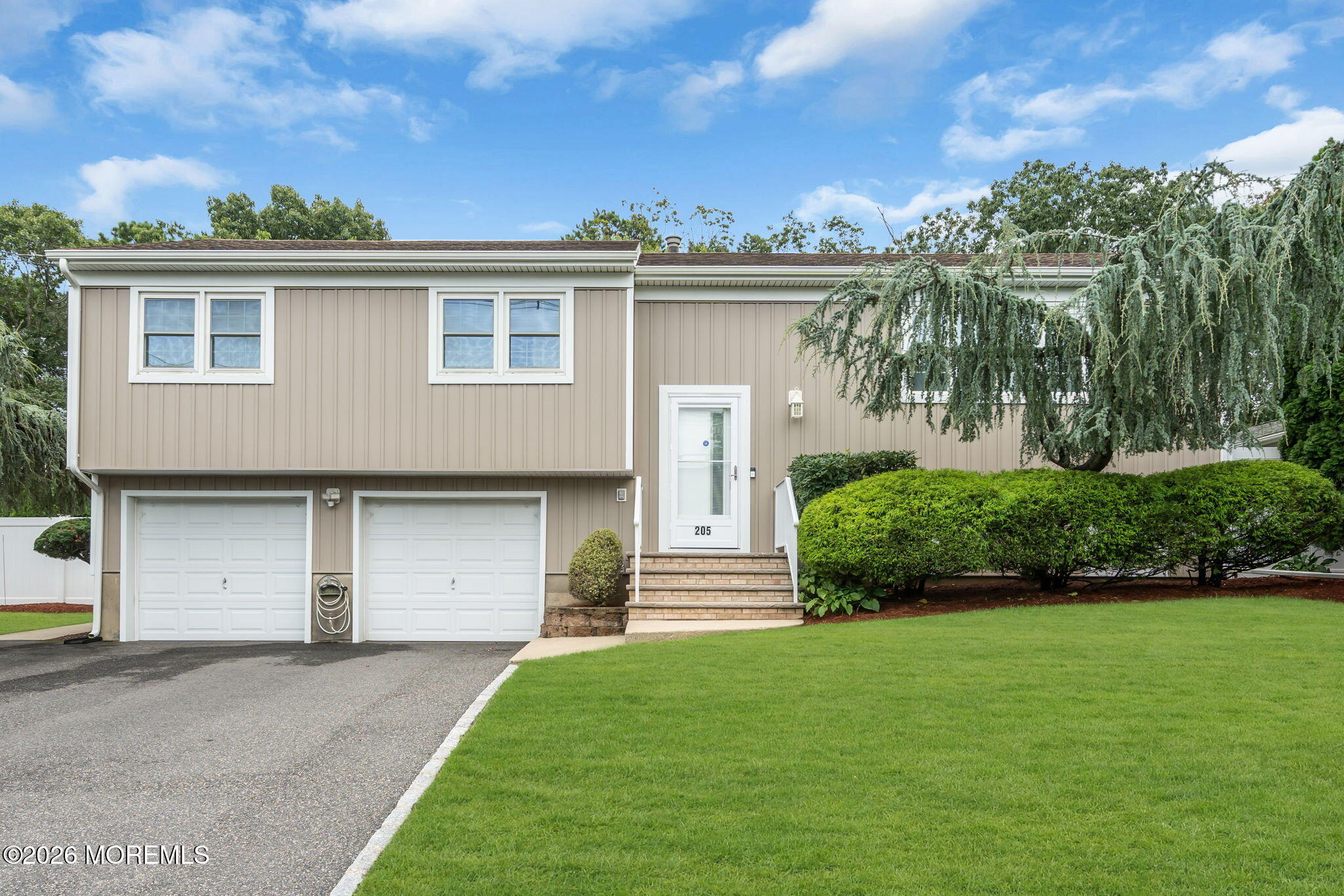 205 Arizona Dr, Brick, NJ 08723